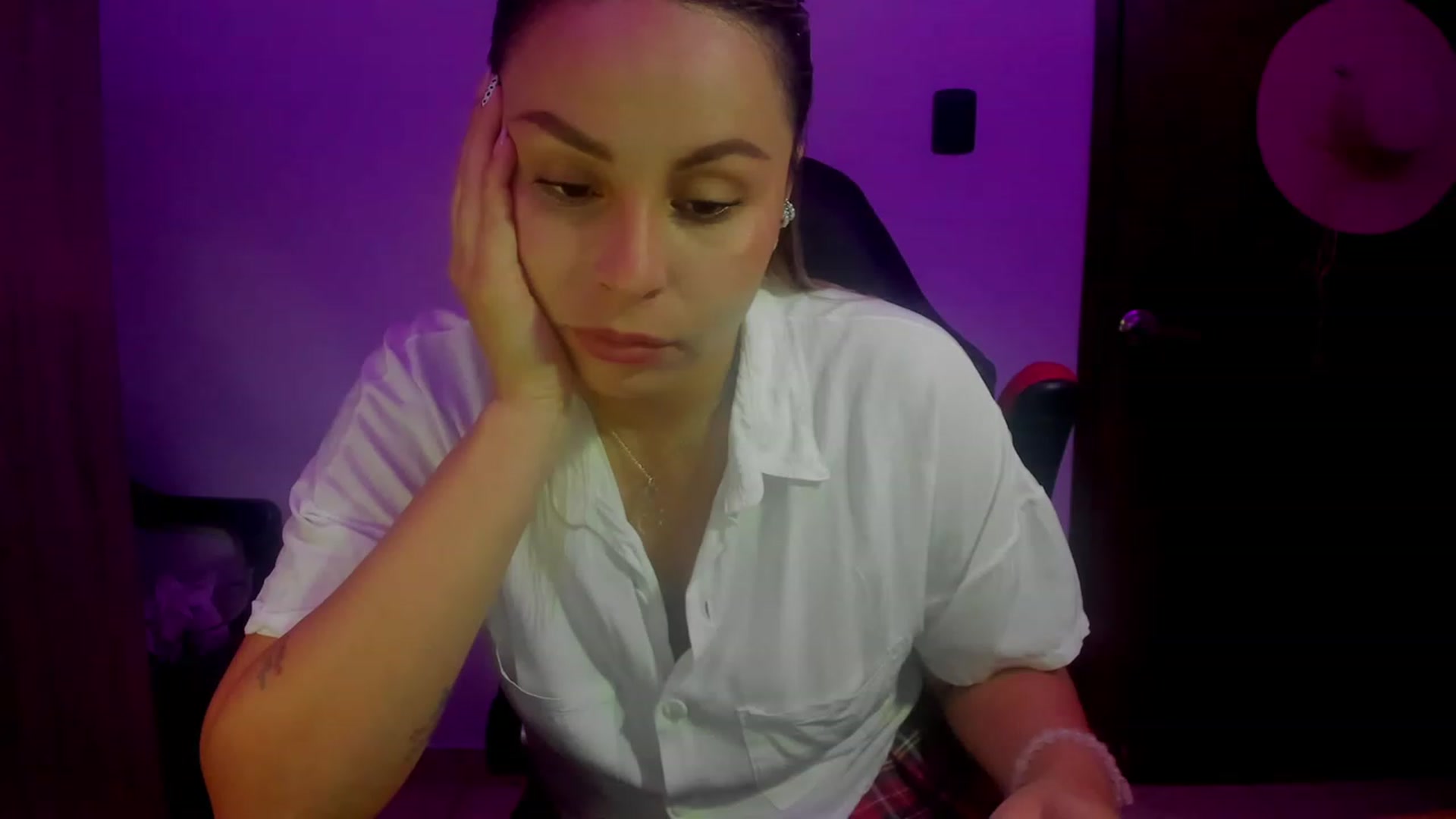 Gallery image thumbnail from SUSYBALE's myfreecams stream on, 07/26/2023, 23:30 image 17 of 20