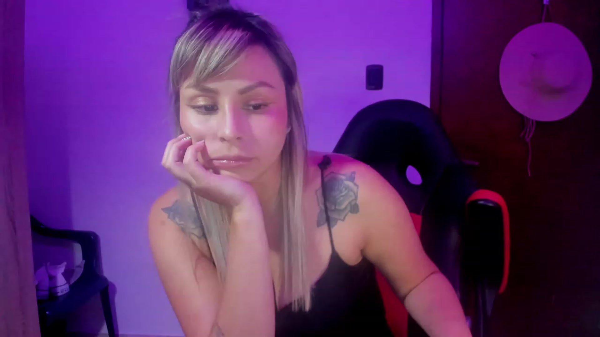 Gallery image thumbnail from SUSYBALE's myfreecams stream on, 07/28/2023, 24:18 image 7 of 20