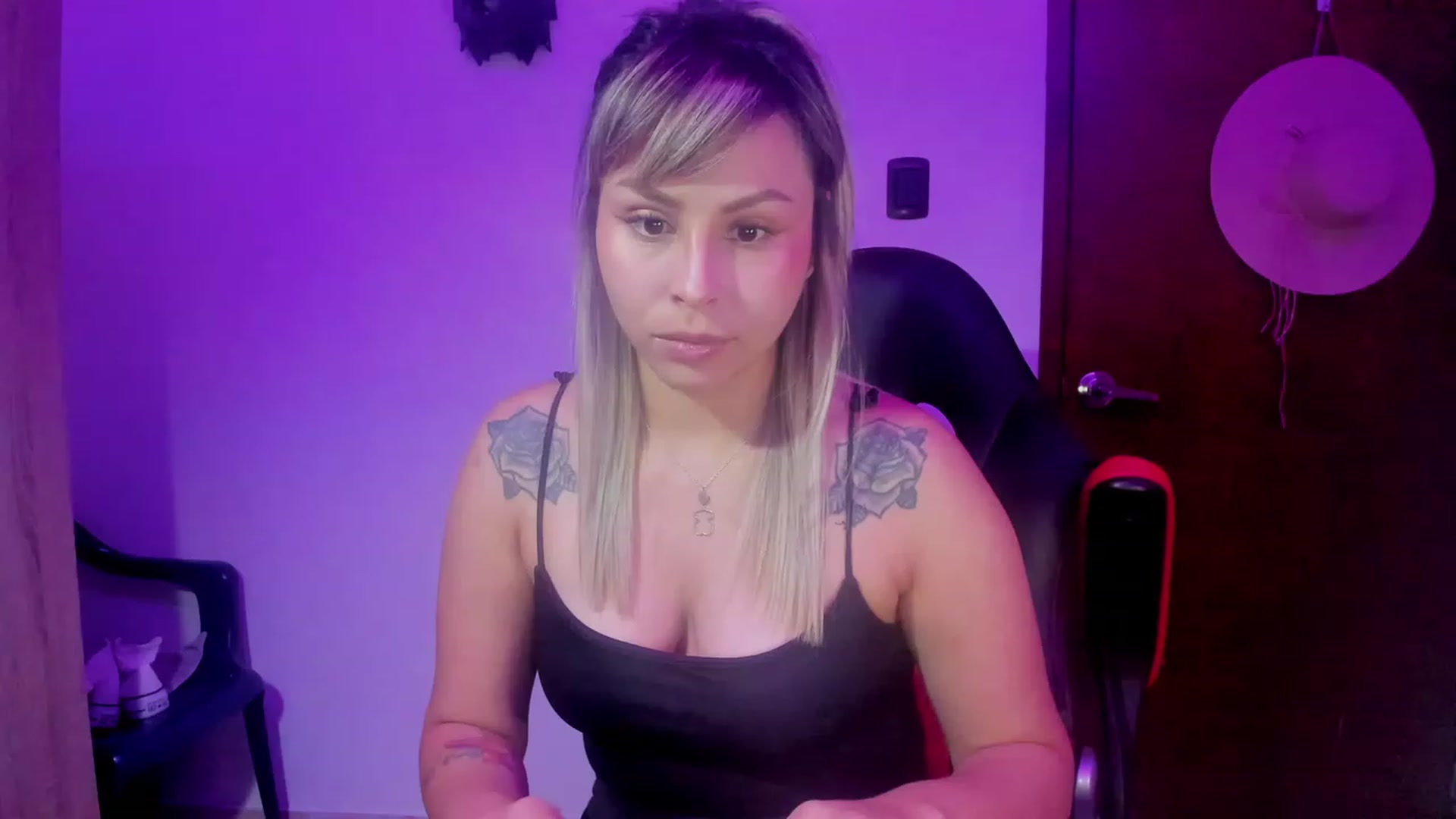 Gallery image thumbnail from SUSYBALE's myfreecams stream on, 07/28/2023, 24:18 image 11 of 20