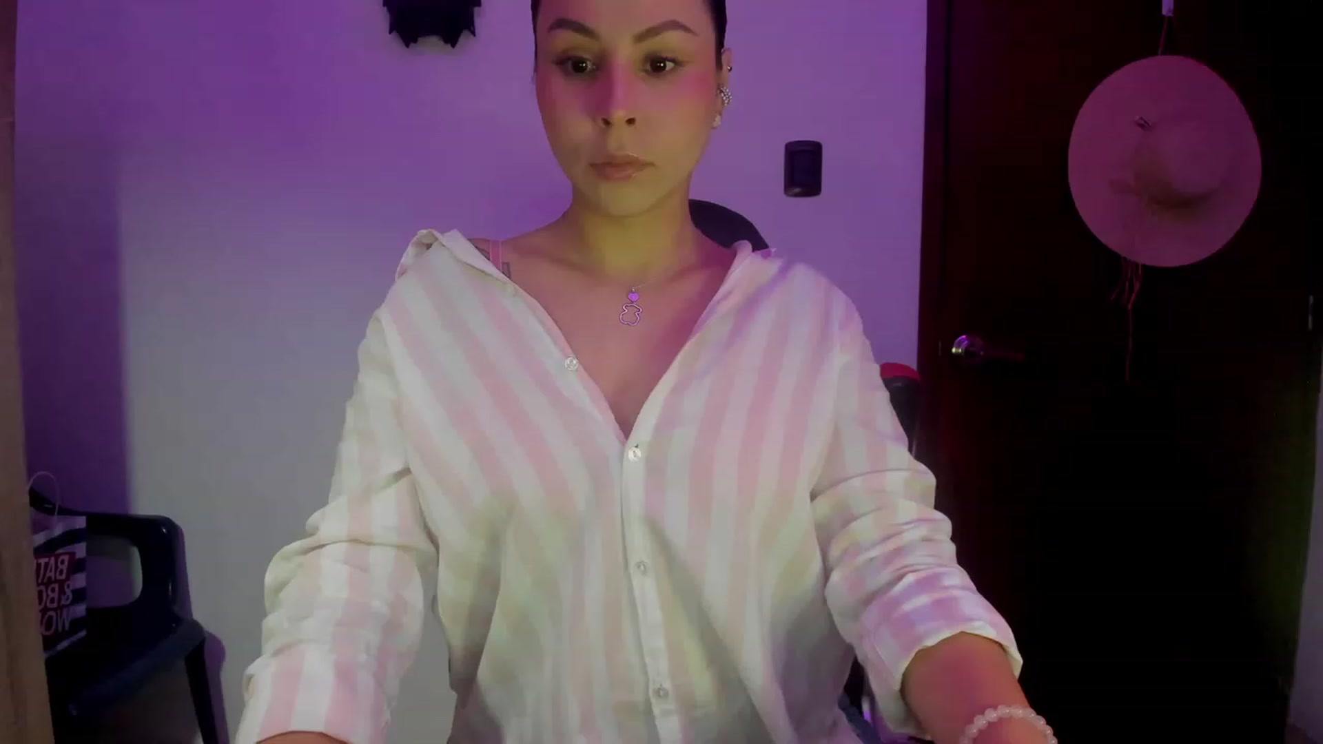 Gallery image thumbnail from SUSYBALE's myfreecams stream on, 07/29/2023, 15:55 image 9 of 20