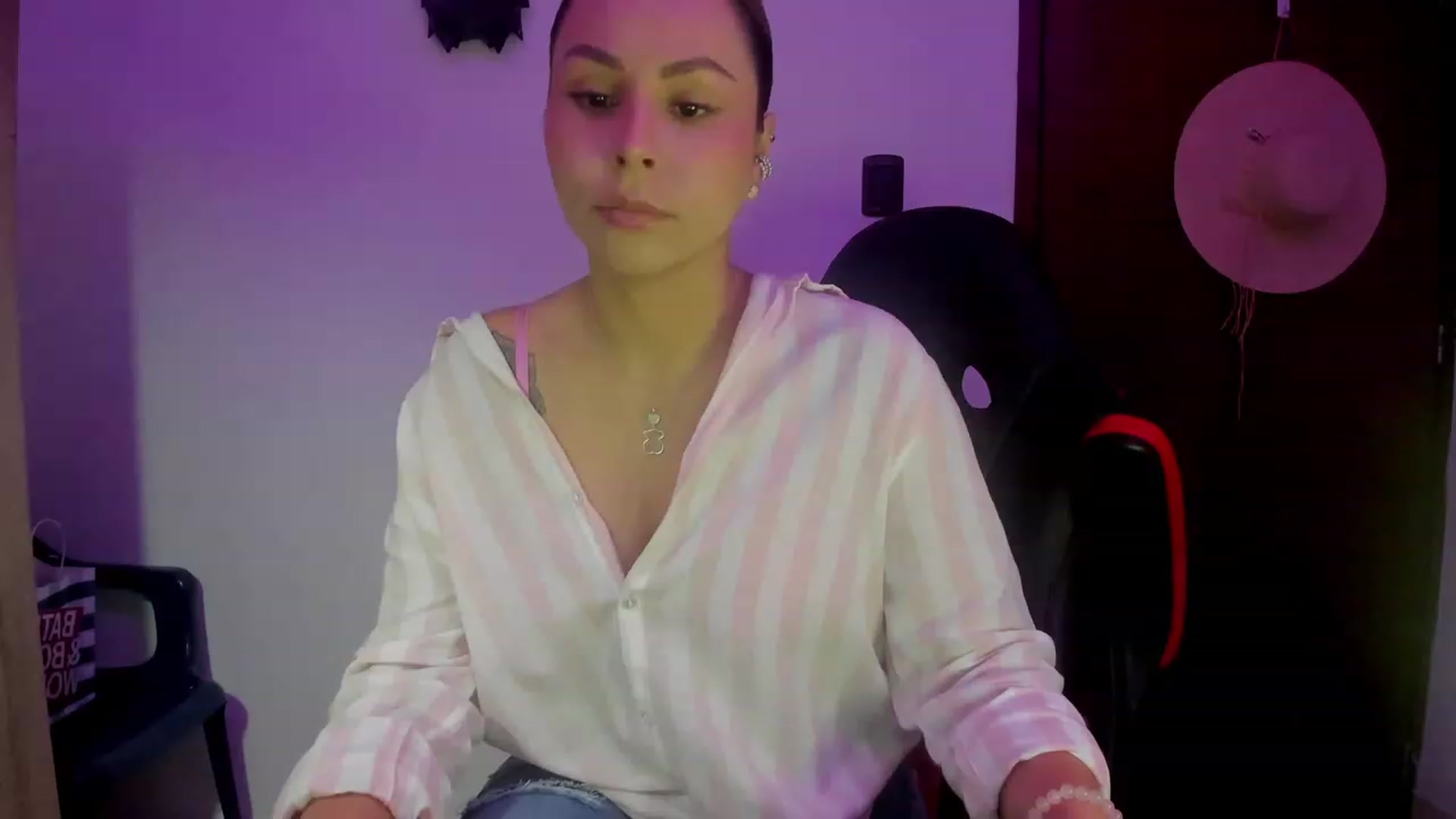Gallery image thumbnail from SUSYBALE's myfreecams stream on, 07/29/2023, 15:55 image 13 of 20