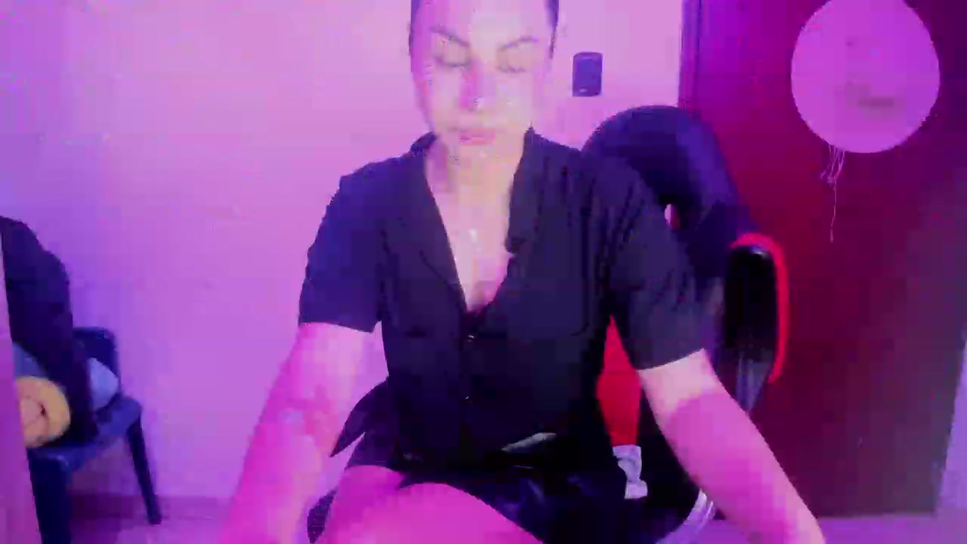 Gallery image thumbnail from SUSYBALE's myfreecams stream on, 08/03/2023, 23:25 image 16 of 20