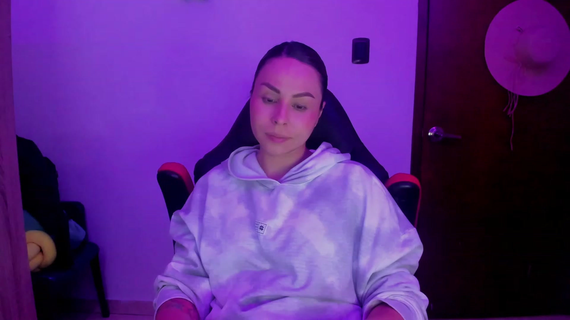 Gallery image thumbnail from SUSYBALE's myfreecams stream on, 08/04/2023, 24:50 image 18 of 20