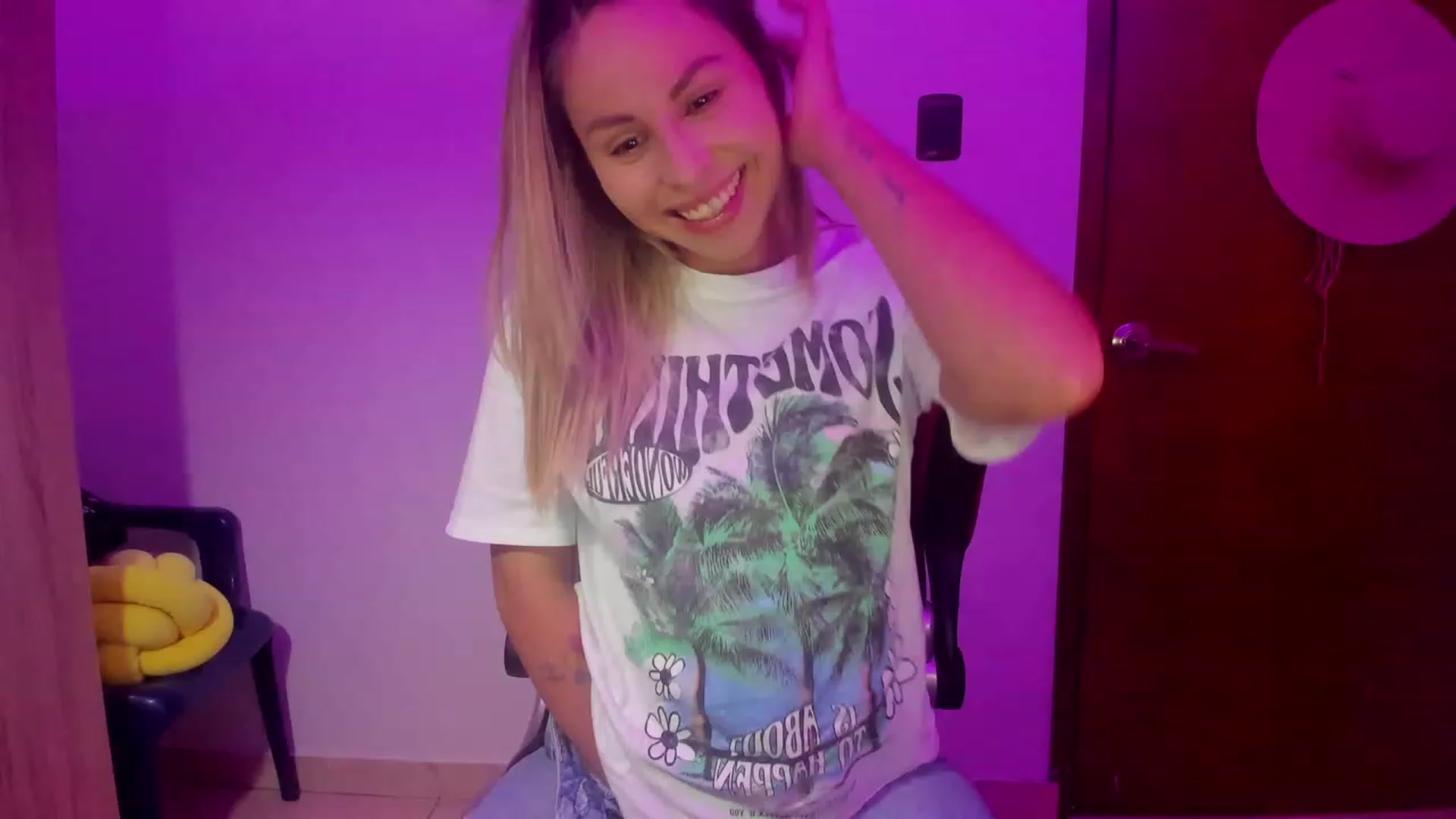 Gallery image thumbnail from SUSYBALE's myfreecams stream on, 08/09/2023, 21:46 image 3 of 20