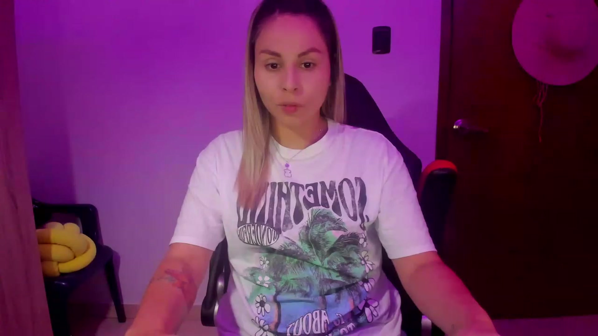 Gallery image thumbnail from SUSYBALE's myfreecams stream on, 08/10/2023, 24:15 image 9 of 20