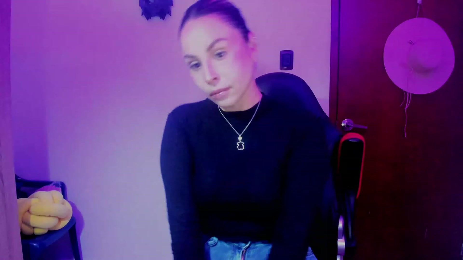 Gallery image thumbnail from SUSYBALE's myfreecams stream on, 08/16/2023, 21:21 image 7 of 20