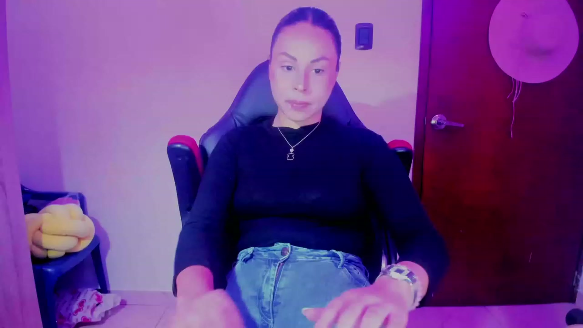 Gallery image thumbnail from SUSYBALE's myfreecams stream on, 08/16/2023, 21:21 image 17 of 20