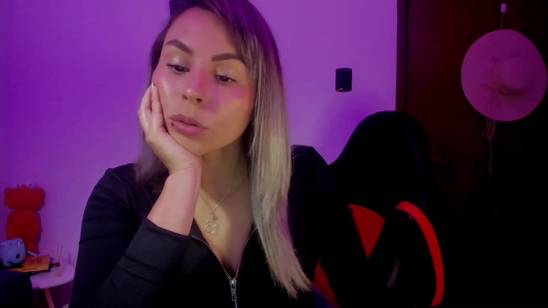 Gallery image thumbnail from SUSYBALE's myfreecams stream on, 08/23/2023, 17:48 image 11 of 20