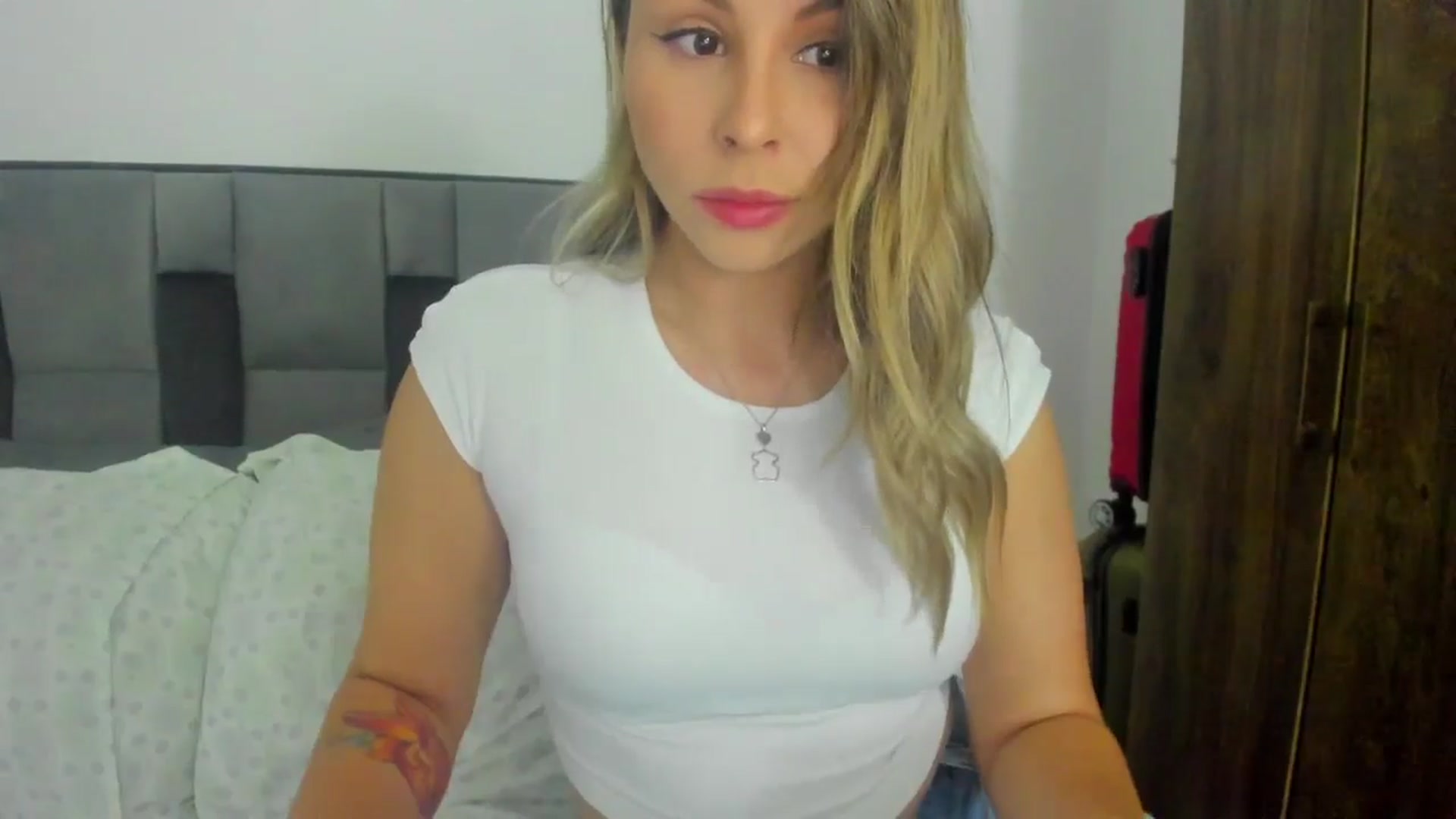 Gallery image thumbnail from SUSYBALE's myfreecams stream on, 05/02/2024, 17:35 image 5 of 20