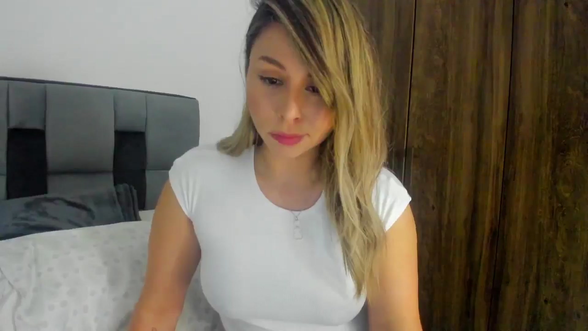 Gallery image thumbnail from SUSYBALE's myfreecams stream on, 05/02/2024, 18:05 image 12 of 20