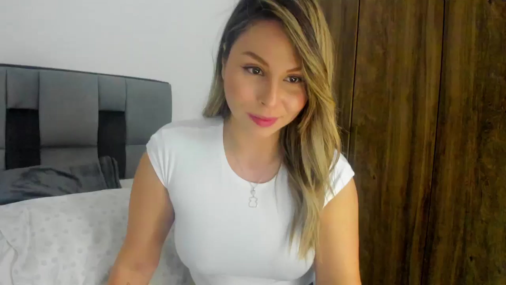 Gallery image thumbnail from SUSYBALE's myfreecams stream on, 05/02/2024, 18:05 image 20 of 20