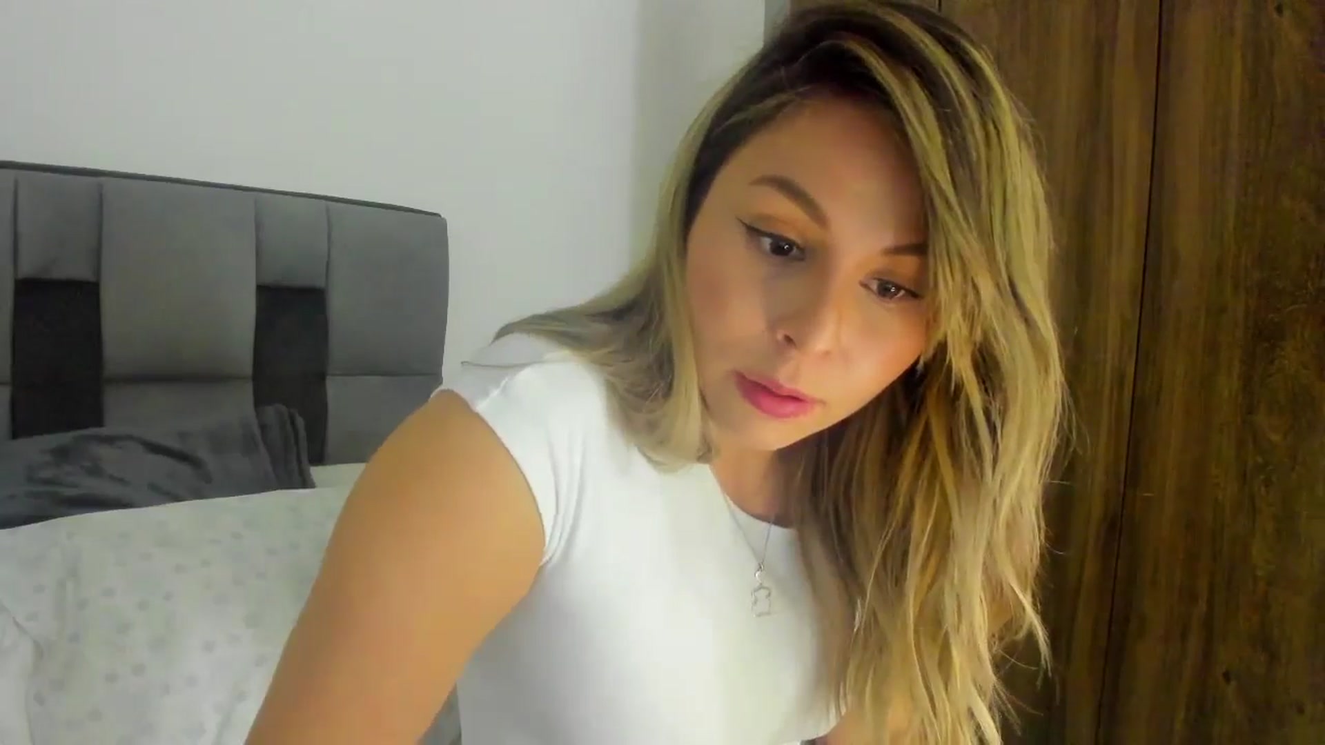 Gallery image thumbnail from SUSYBALE's myfreecams stream on, 05/02/2024, 18:31 image 3 of 20