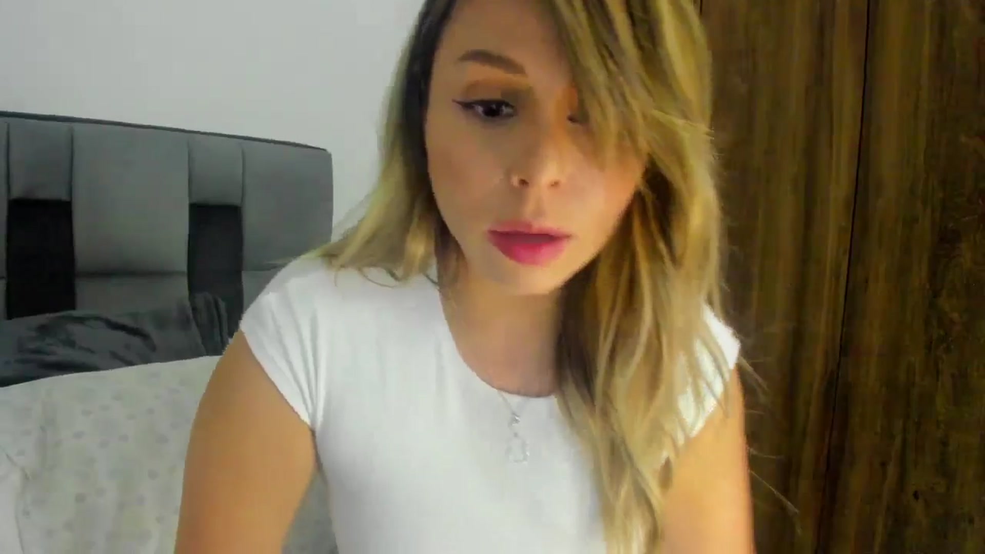 Gallery image thumbnail from SUSYBALE's myfreecams stream on, 05/02/2024, 18:31 image 13 of 20
