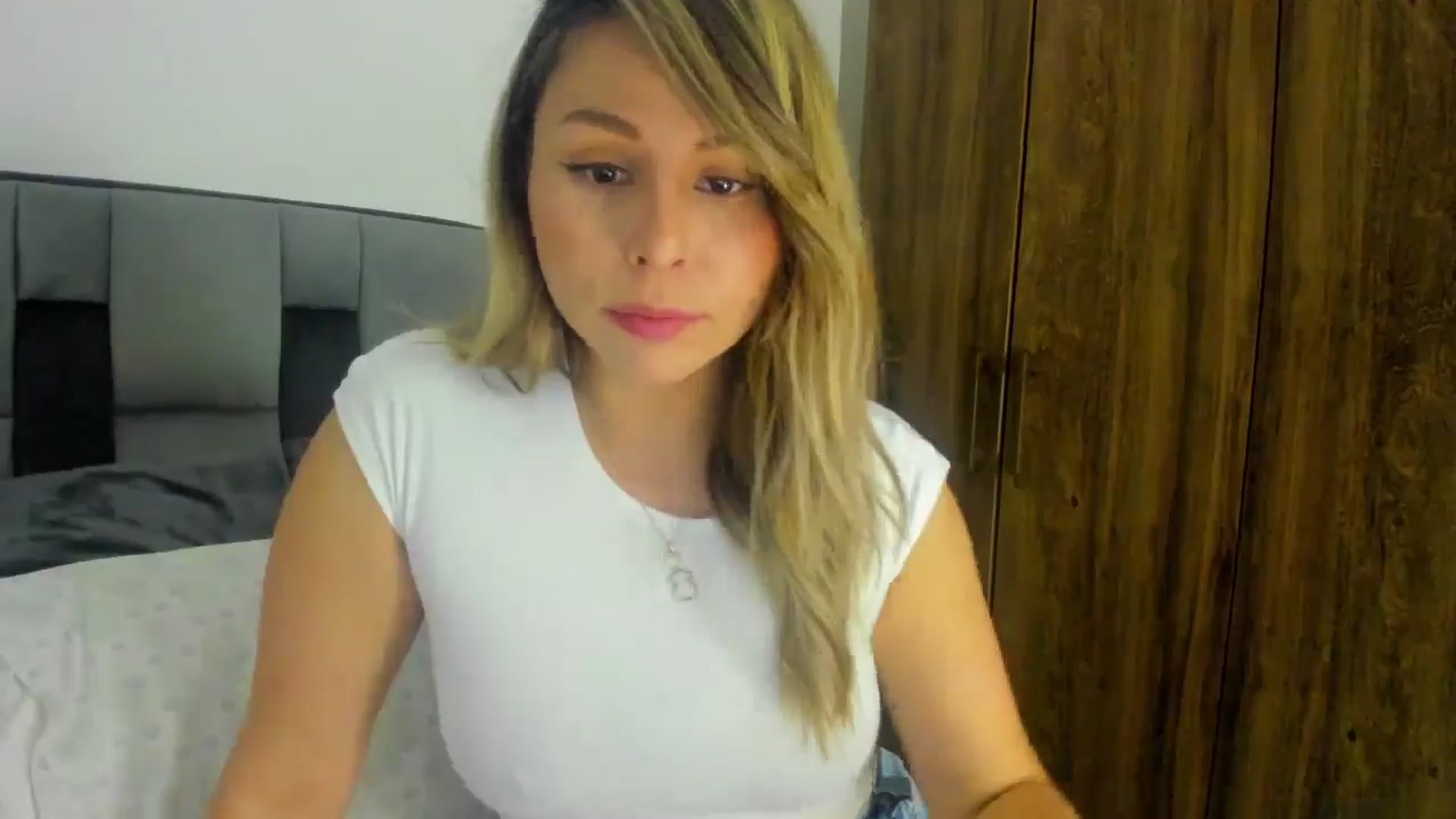 Gallery image thumbnail from SUSYBALE's myfreecams stream on, 05/02/2024, 18:31 image 15 of 20