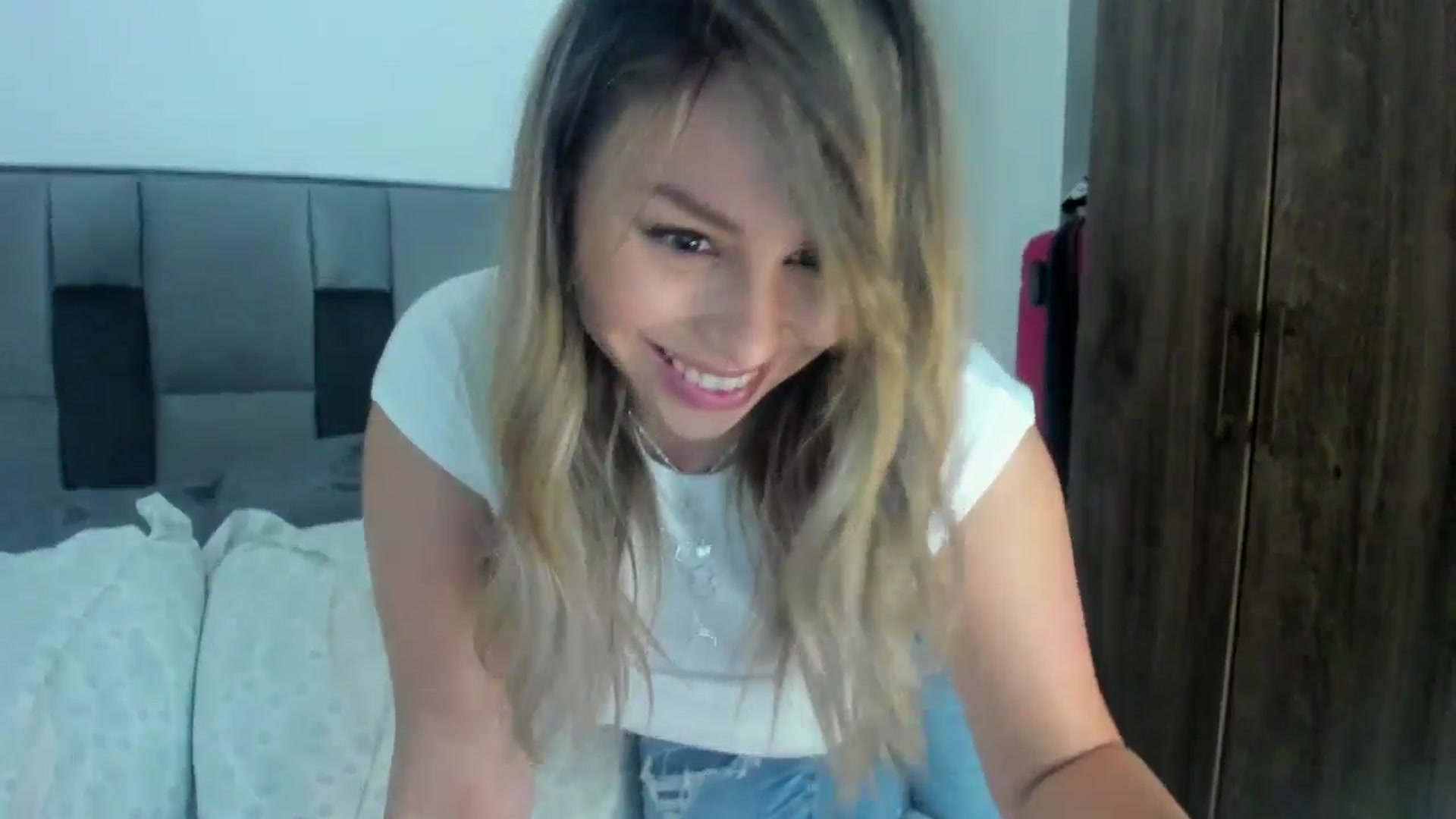 Gallery image thumbnail from SUSYBALE's myfreecams stream on, 05/02/2024, 19:44 image 4 of 20