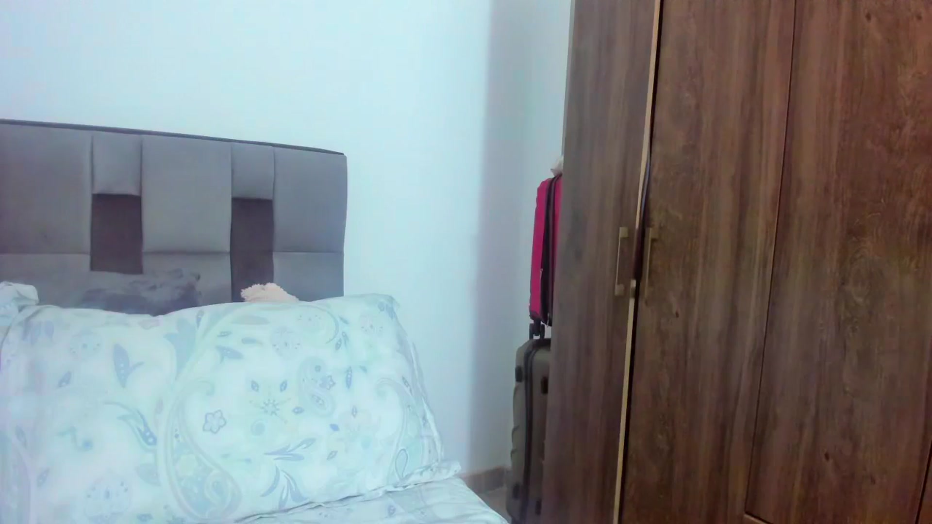 Gallery image thumbnail from SUSYBALE's myfreecams stream on, 05/08/2024, 17:24 image 6 of 20