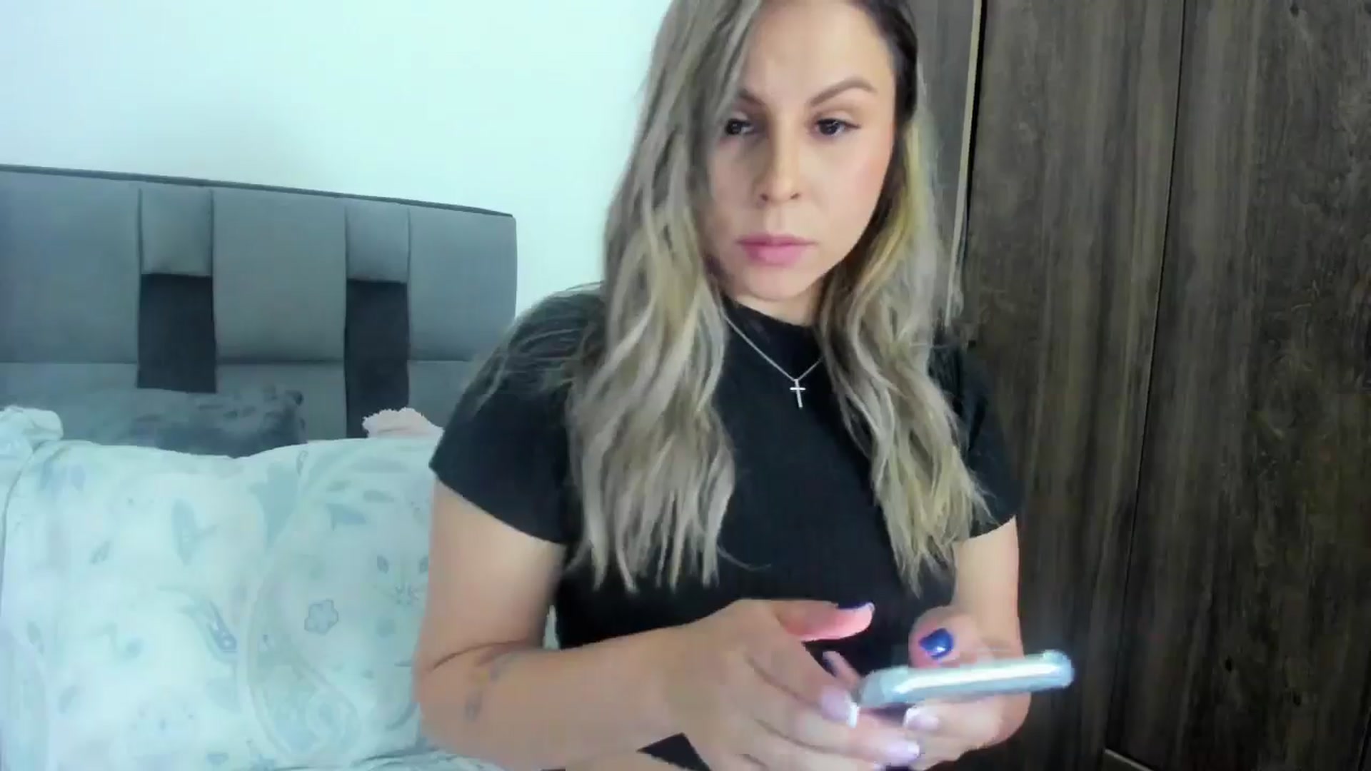 Gallery image thumbnail from SUSYBALE's myfreecams stream on, 05/08/2024, 17:24 image 11 of 20