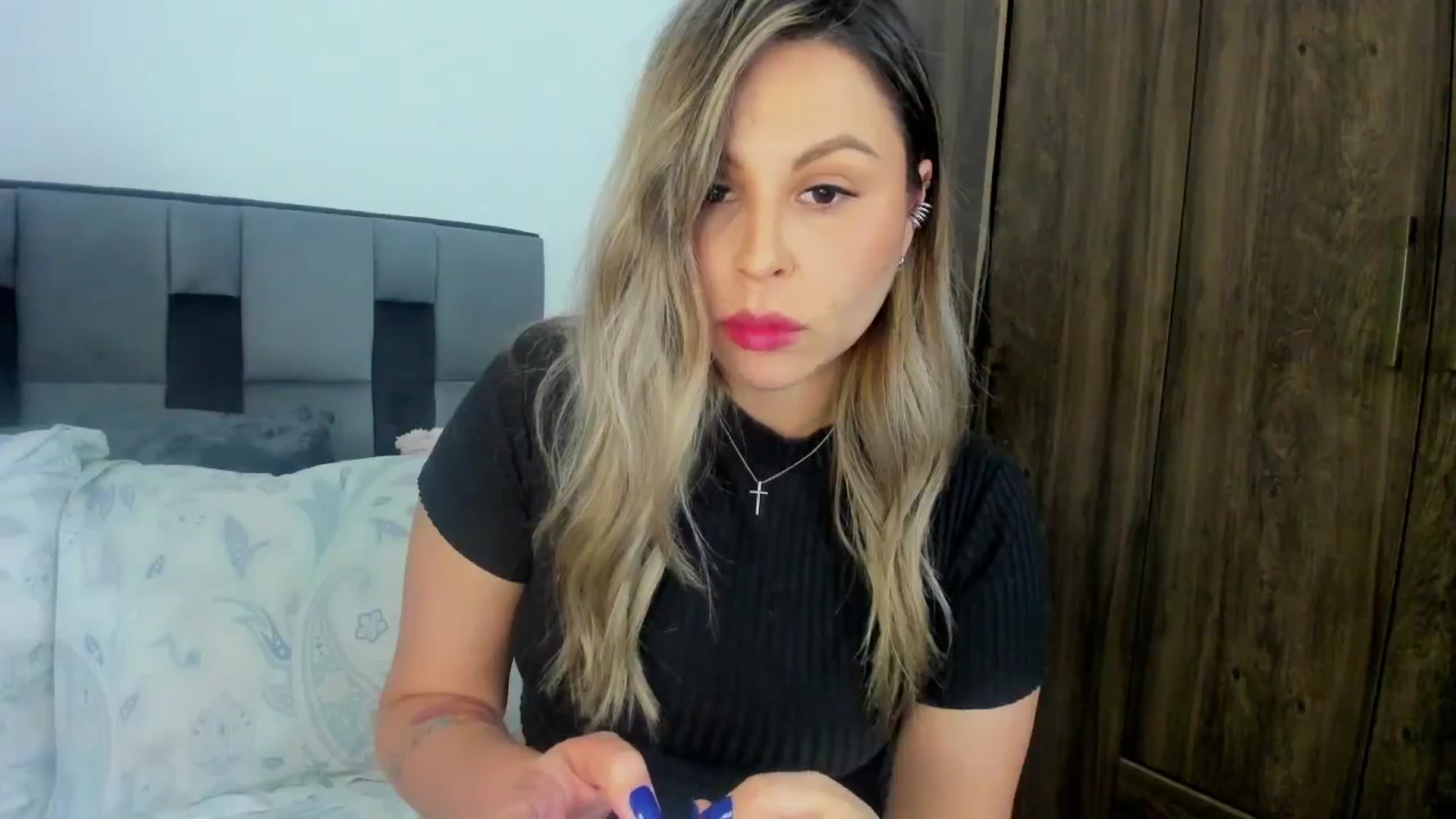 Gallery image thumbnail from SUSYBALE's myfreecams stream on, 05/08/2024, 18:27 image 7 of 20