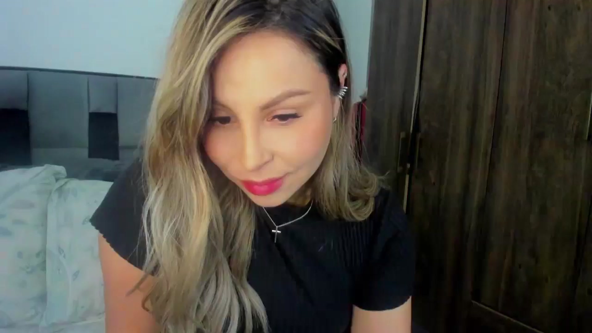 Gallery image thumbnail from SUSYBALE's myfreecams stream on, 05/08/2024, 18:27 image 5 of 20