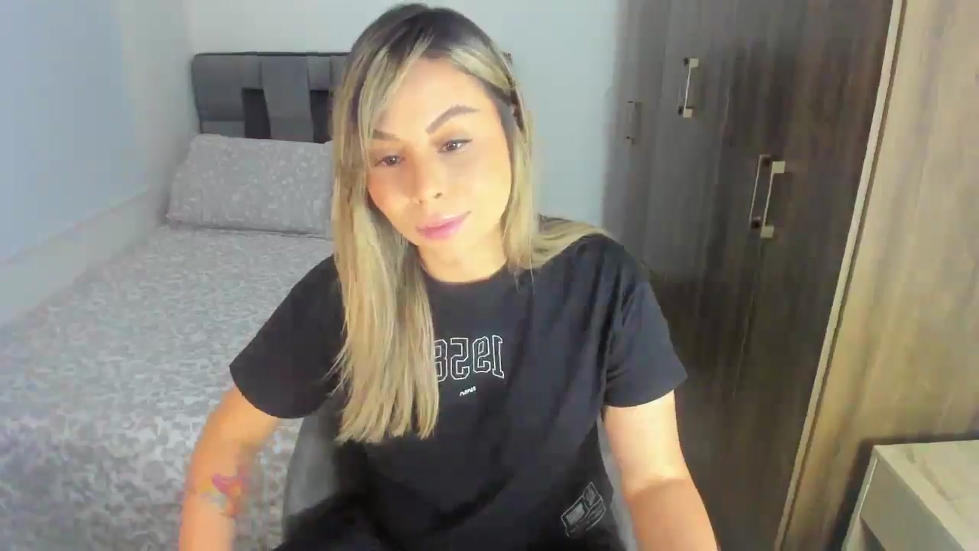 Gallery image thumbnail from SUSYBALE's myfreecams stream on, 05/20/2024, 17:06 image 19 of 20
