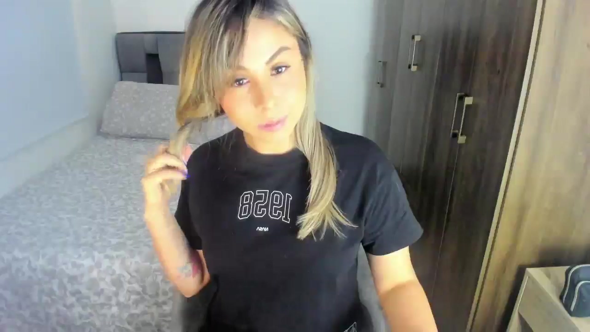 Gallery image thumbnail from SUSYBALE's myfreecams stream on, 05/20/2024, 17:06 image 13 of 20