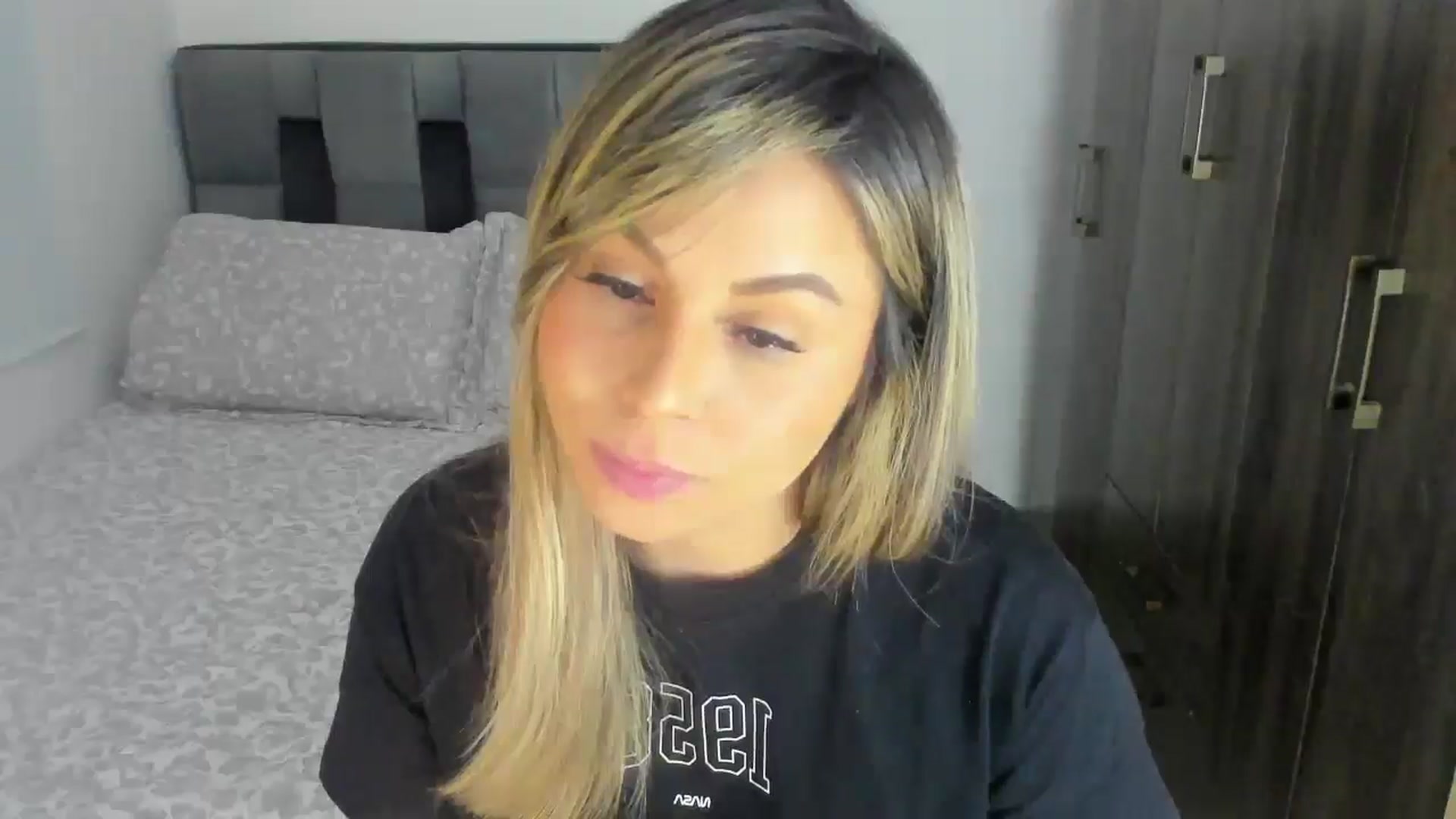 Gallery image thumbnail from SUSYBALE's myfreecams stream on, 05/20/2024, 17:41 image 16 of 20