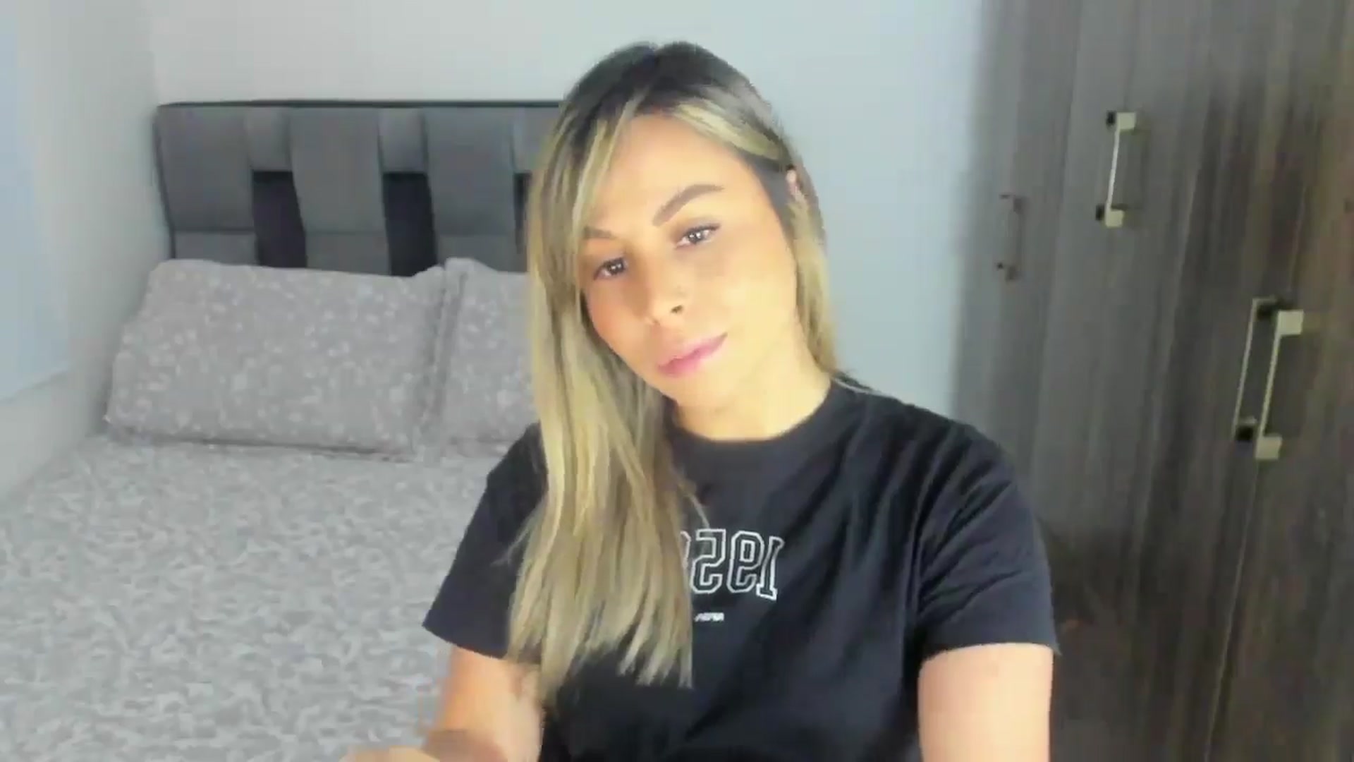 Gallery image thumbnail from SUSYBALE's myfreecams stream on, 05/20/2024, 17:41 image 6 of 20