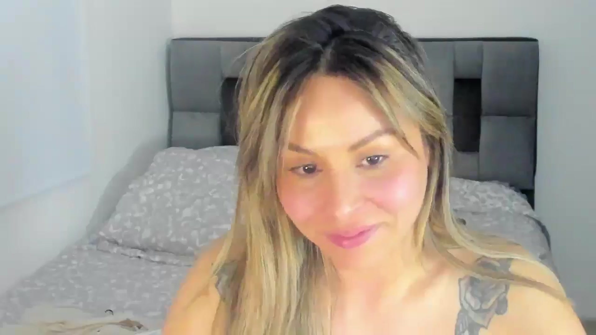 Gallery image thumbnail from SUSYBALE's myfreecams stream on, 05/24/2024, 20:44 image 10 of 20