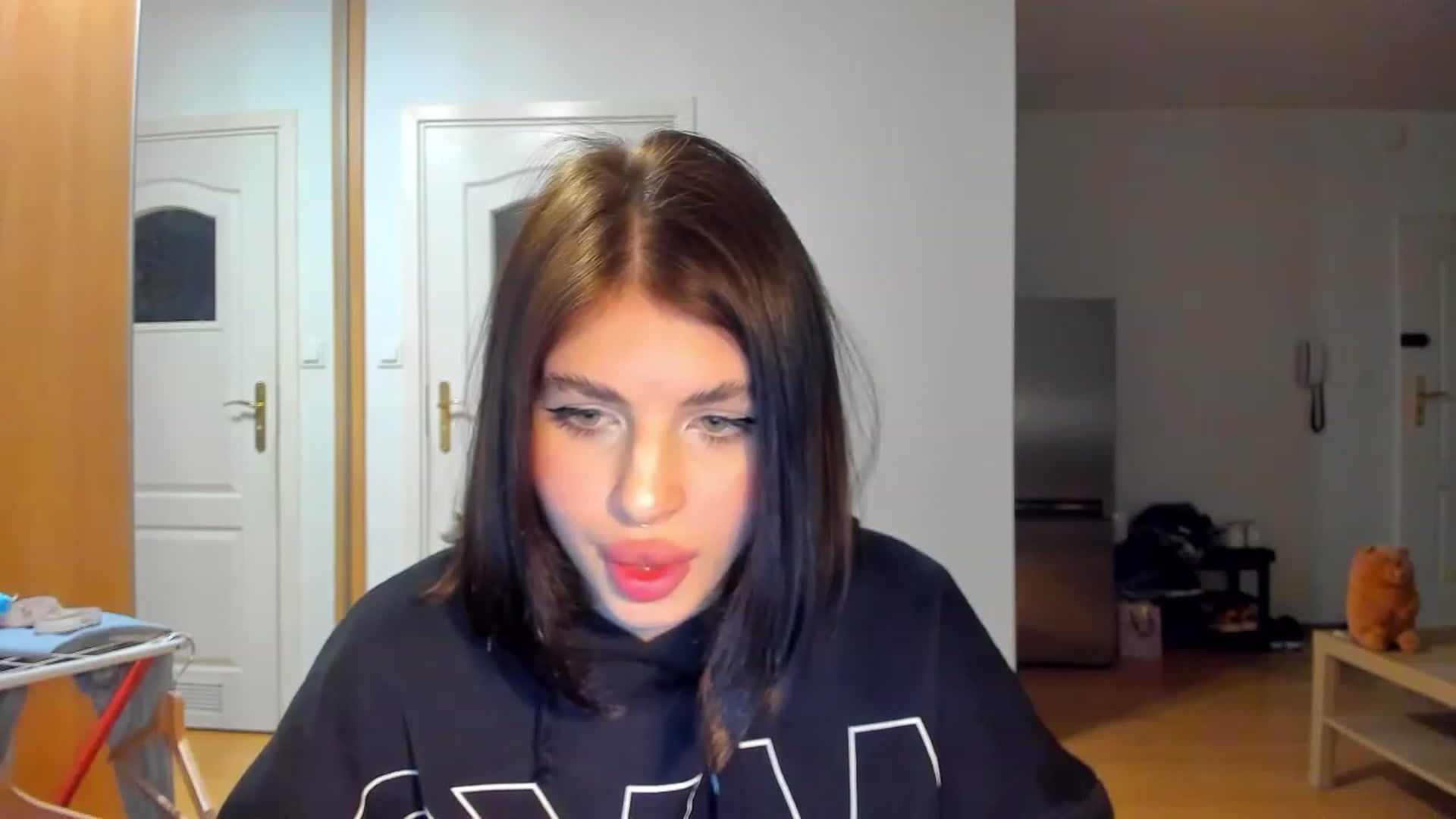 Gallery image thumbnail from SWEET__BARBIE's myfreecams stream on, 11/28/2022, 15:23 image 15 of 20