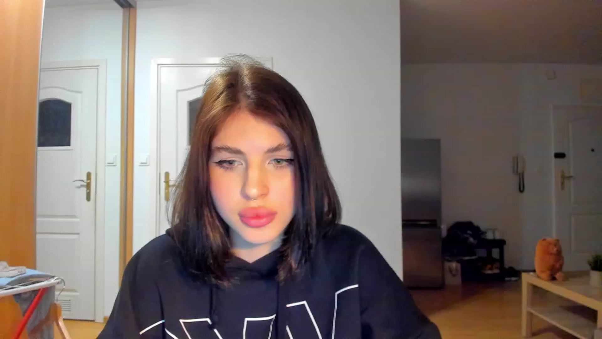 Gallery image thumbnail from SWEET__BARBIE's myfreecams stream on, 11/28/2022, 16:10 image 15 of 20