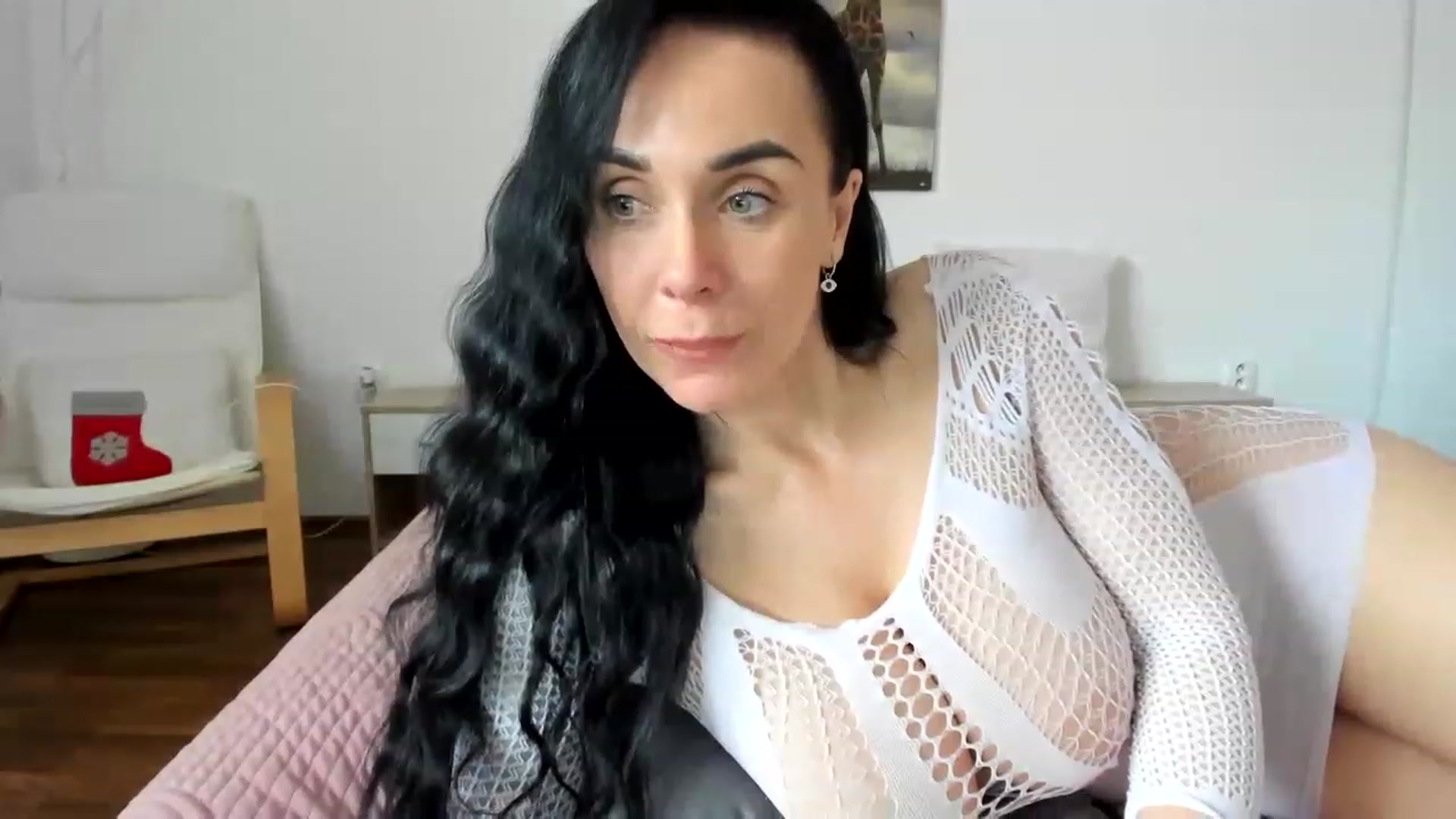 Gallery image thumbnail from Saandruskaa's myfreecams stream on, 04/13/2023, 09:45 image 15 of 20