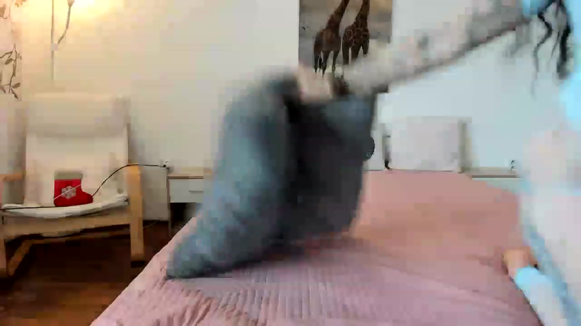 Gallery image thumbnail from Saandruskaa's myfreecams stream on, 04/13/2023, 14:22 image 15 of 20