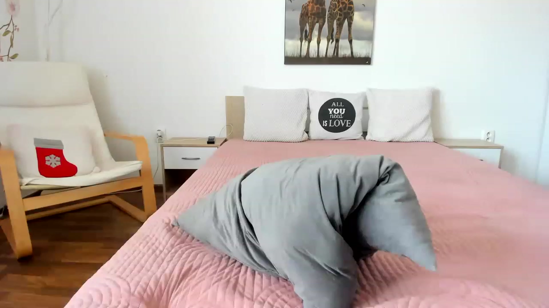 Gallery image thumbnail from Saandruskaa's myfreecams stream on, 04/16/2023, 10:28 image 20 of 20