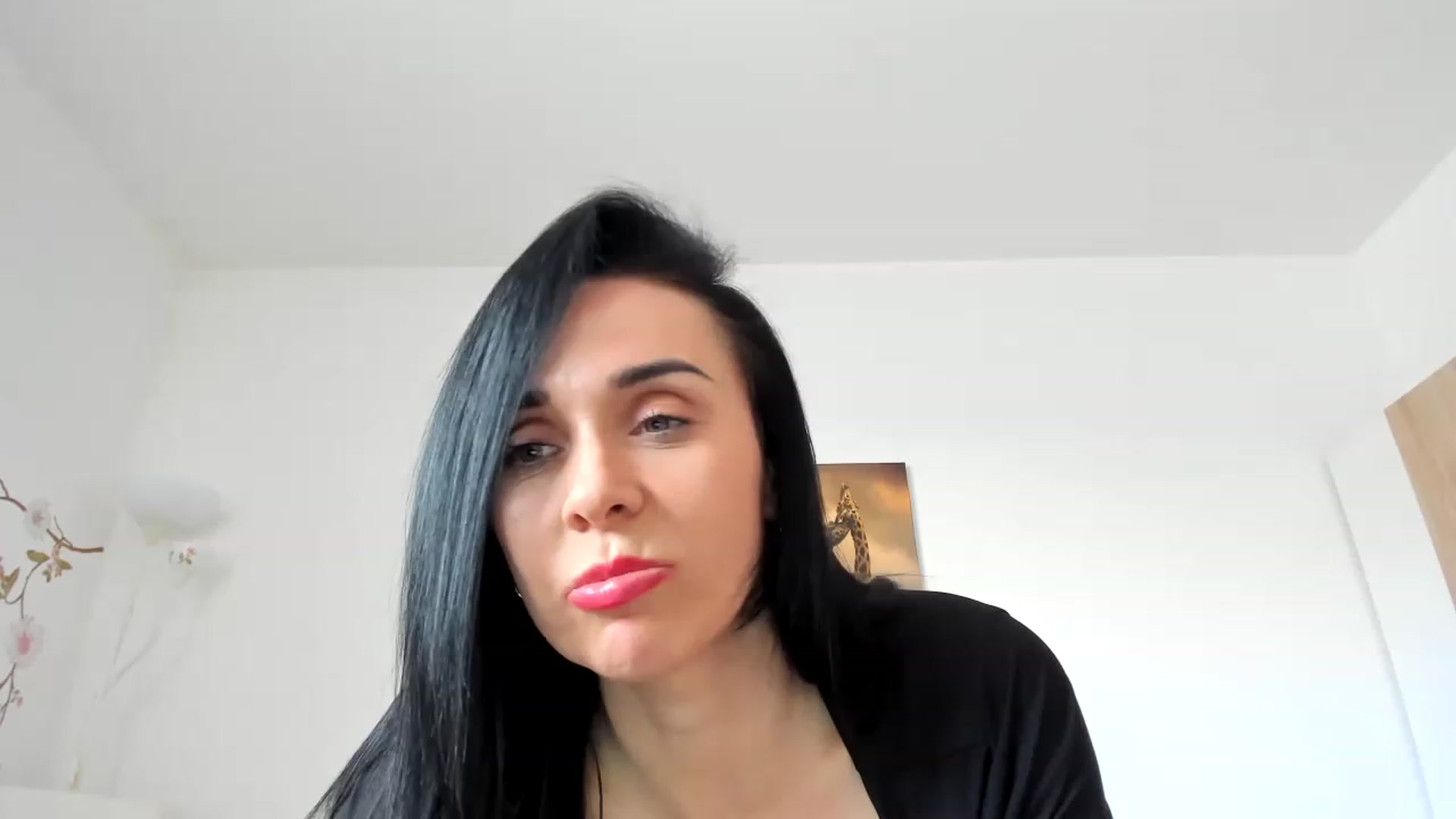 Gallery image thumbnail from Saandruskaa's myfreecams stream on, 04/16/2023, 13:38 image 3 of 20