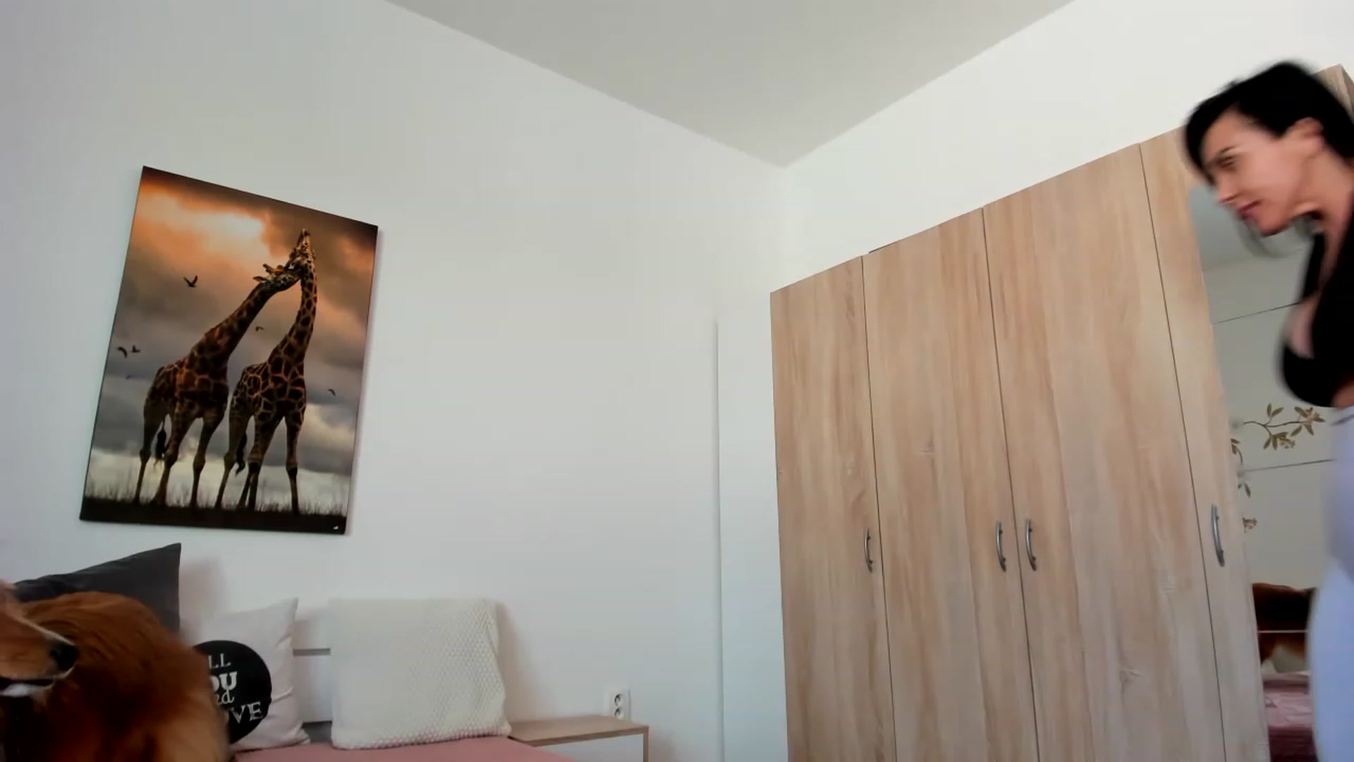 Gallery image thumbnail from Saandruskaa's myfreecams stream on, 05/06/2023, 14:08 image 5 of 20
