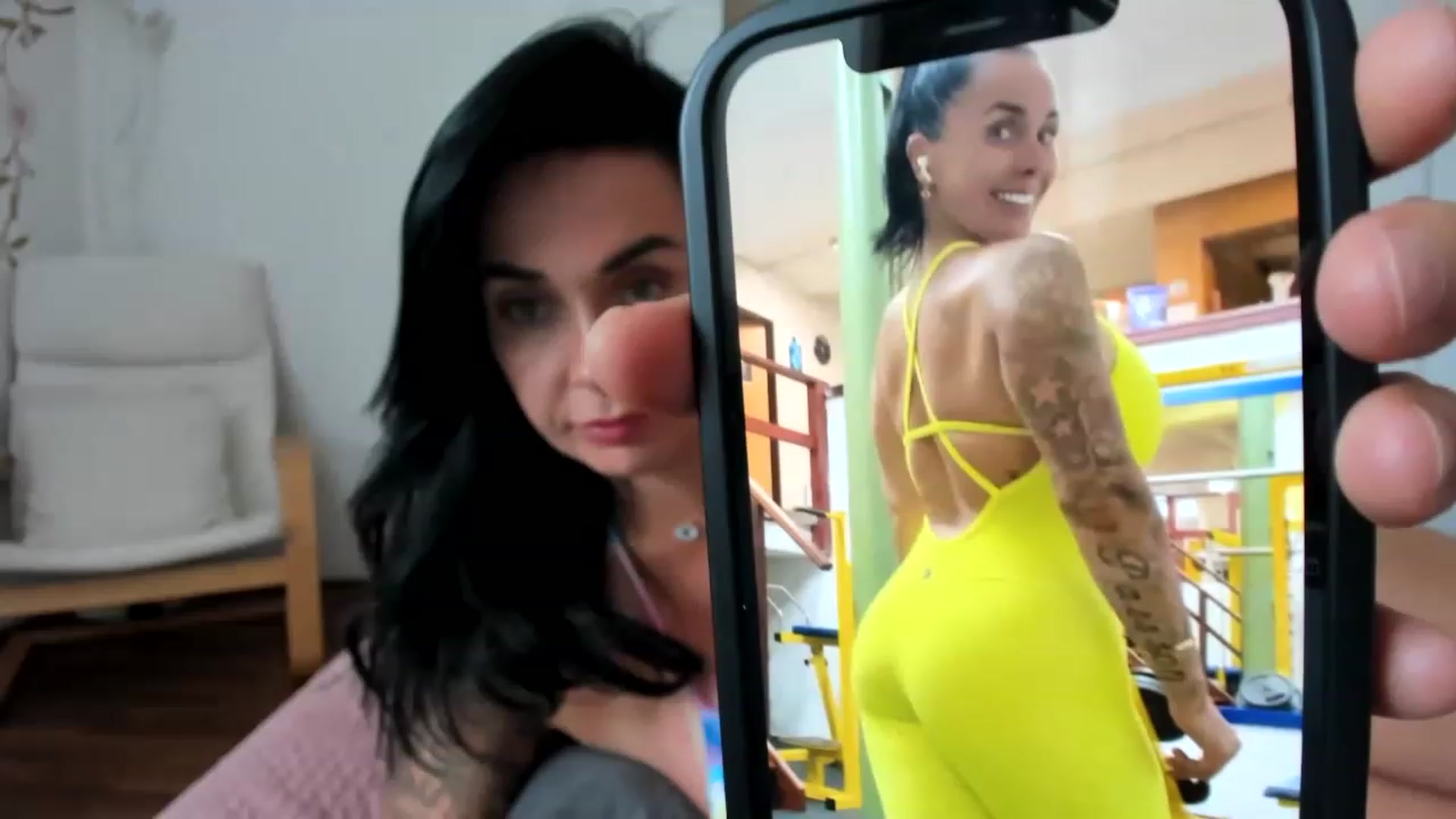 Gallery image thumbnail from Saandruskaa's myfreecams stream on, 07/21/2023, 10:30 image 2 of 20