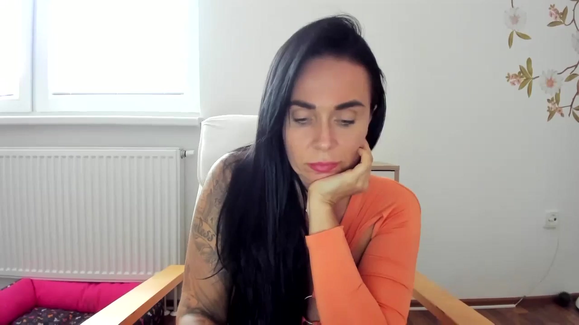 Gallery image thumbnail from Saandruskaa's myfreecams stream on, 08/30/2023, 13:02 image 18 of 20