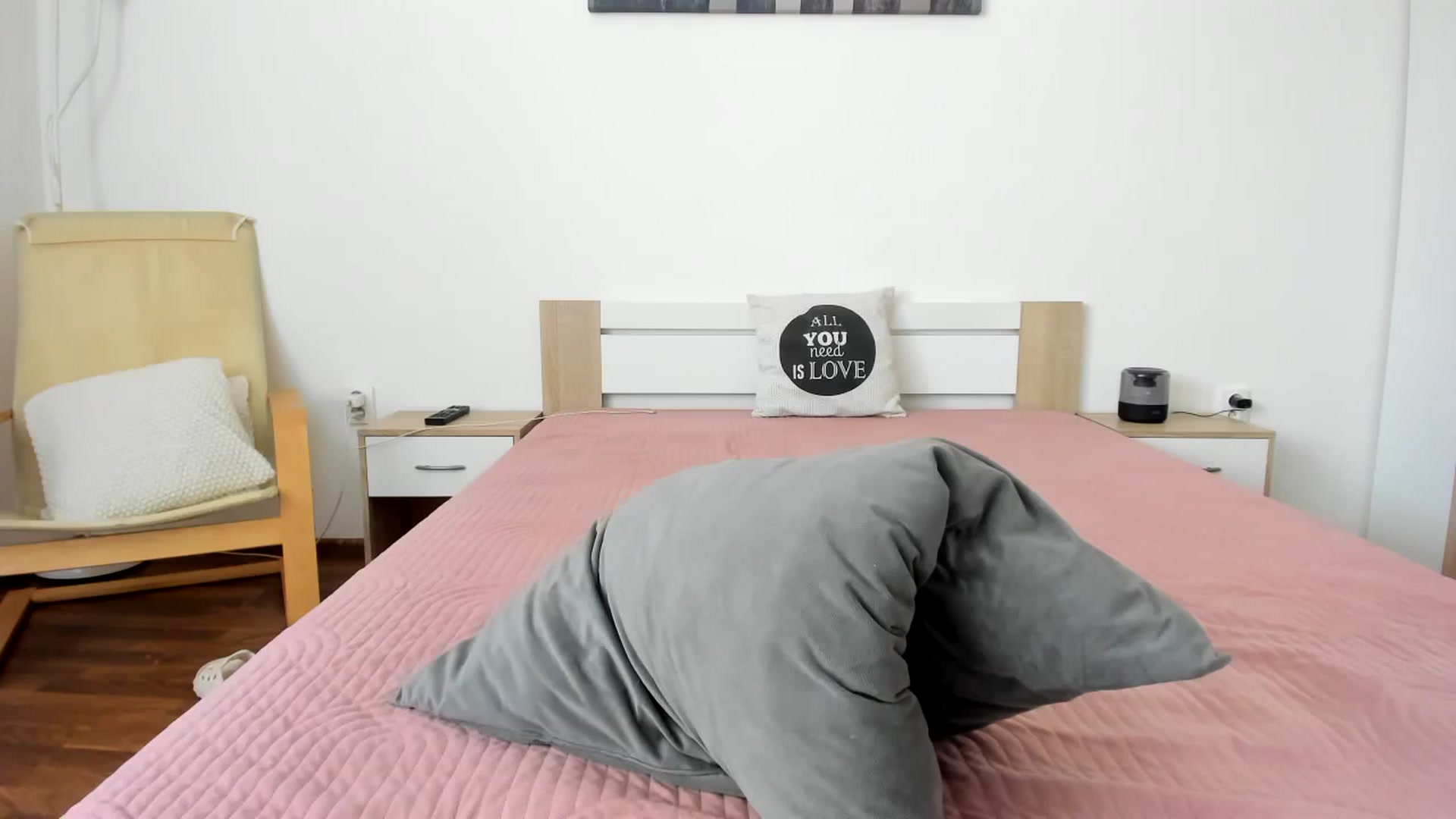 Gallery image thumbnail from Saandruskaa's myfreecams stream on, 09/17/2023, 08:41 image 10 of 20