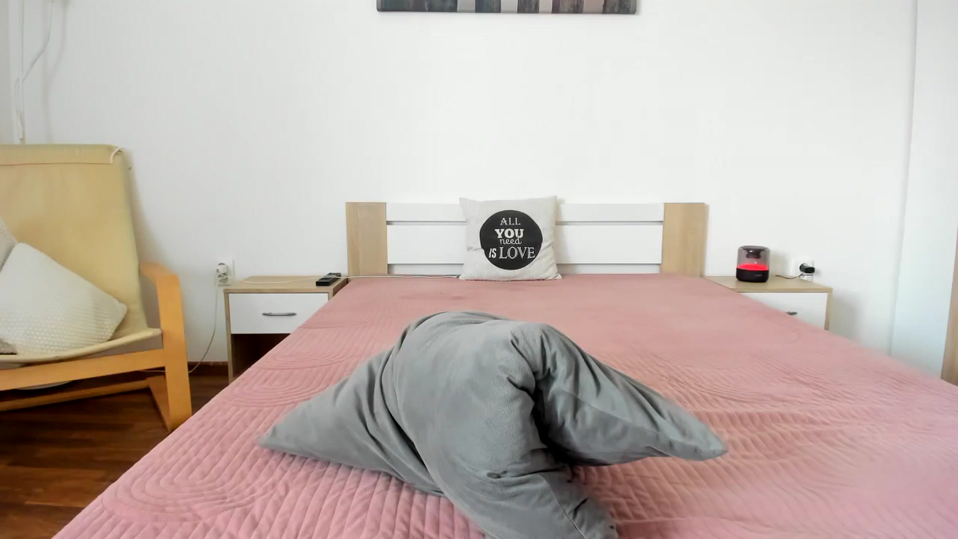 Gallery image thumbnail from Saandruskaa's myfreecams stream on, 09/19/2023, 10:41 image 1 of 20