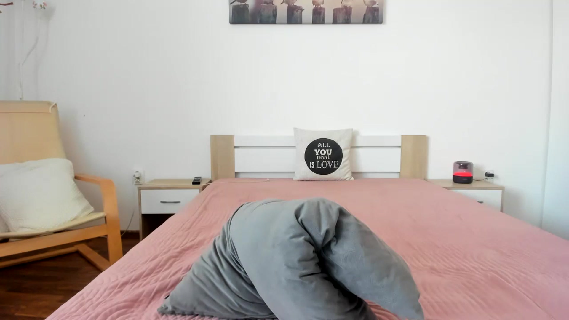 Gallery image thumbnail from Saandruskaa's myfreecams stream on, 09/22/2023, 13:52 image 16 of 20