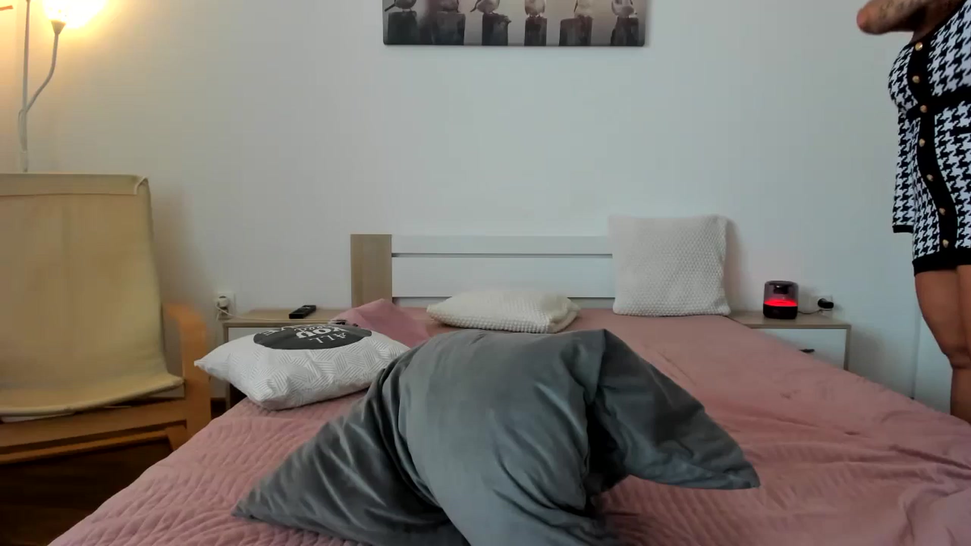 Gallery image thumbnail from Saandruskaa's myfreecams stream on, 09/23/2023, 14:05 image 18 of 20