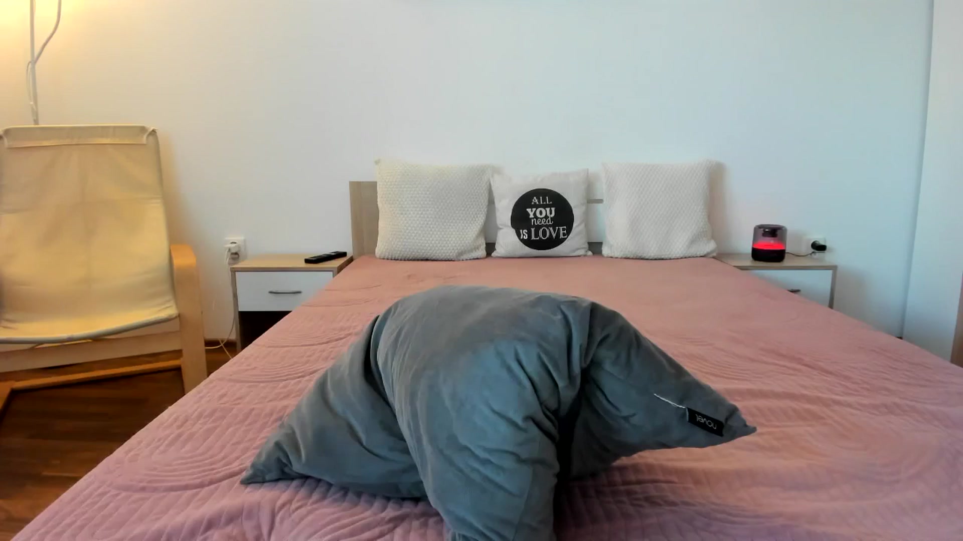 Gallery image thumbnail from Saandruskaa's myfreecams stream on, 10/08/2023, 14:20 image 2 of 20