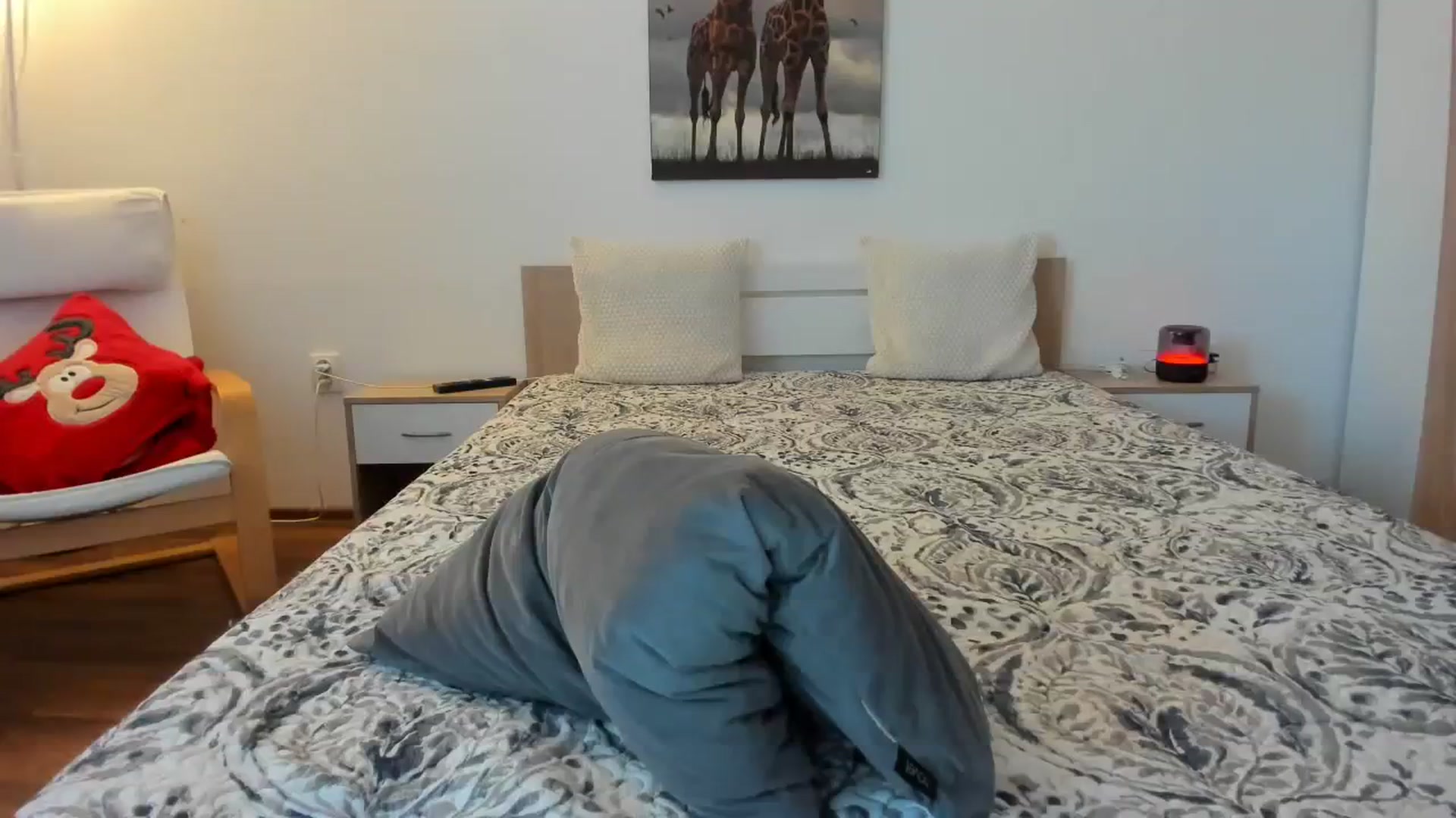 Gallery image thumbnail from Saandruskaa's myfreecams stream on, 12/05/2023, 14:20 image 10 of 20