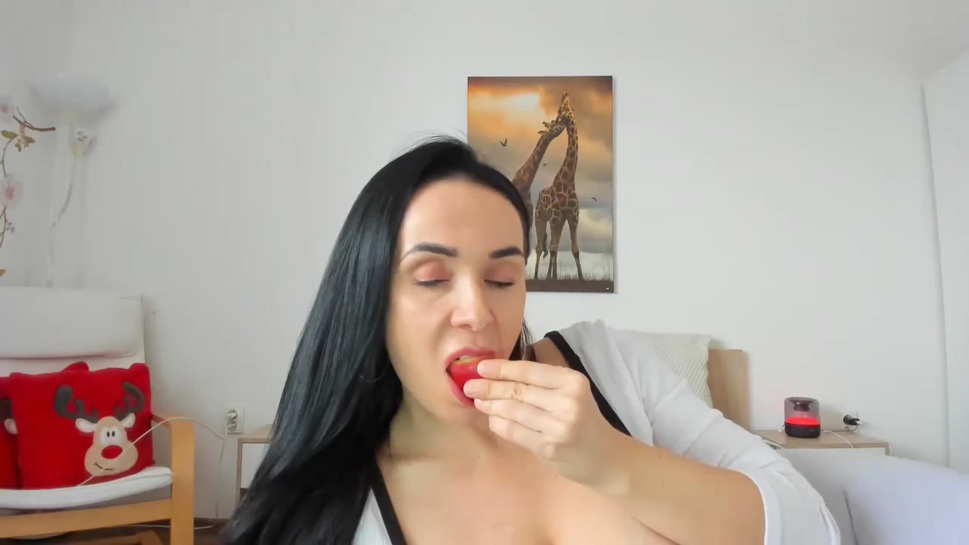 Gallery image thumbnail from Saandruskaa's myfreecams stream on, 12/09/2023, 10:59 image 1 of 20