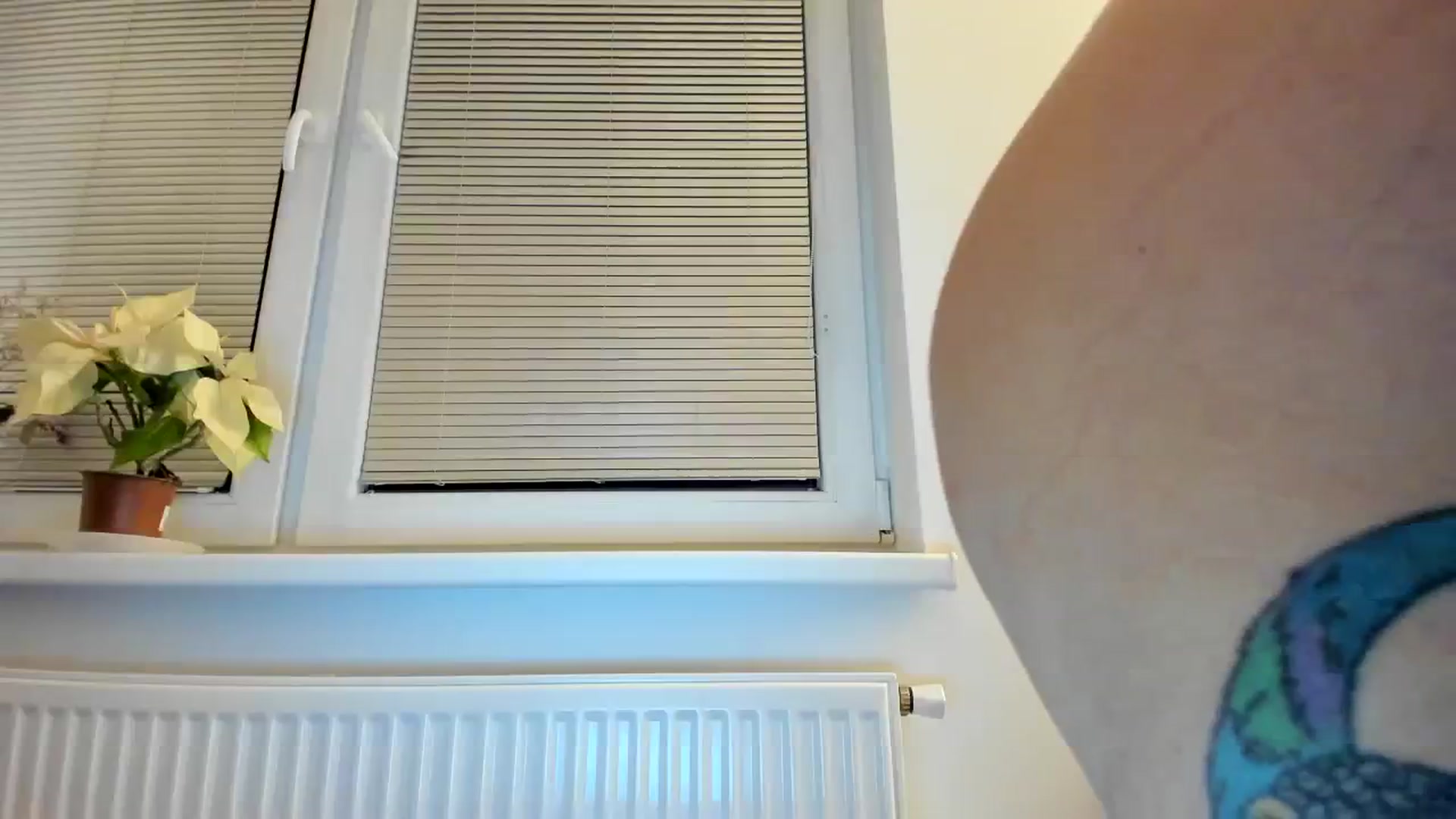 Gallery image thumbnail from Saandruskaa's myfreecams stream on, 12/12/2023, 15:53 image 18 of 20