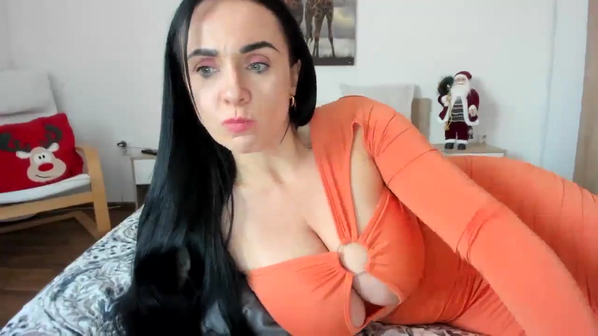 Gallery image thumbnail from Saandruskaa's myfreecams stream on, 12/16/2023, 12:21 image 2 of 20
