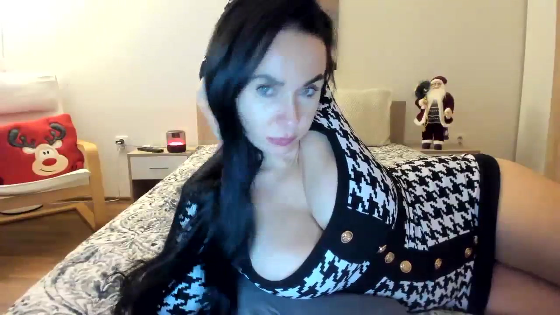 Gallery image thumbnail from Saandruskaa's myfreecams stream on, 12/16/2023, 16:11 image 16 of 20