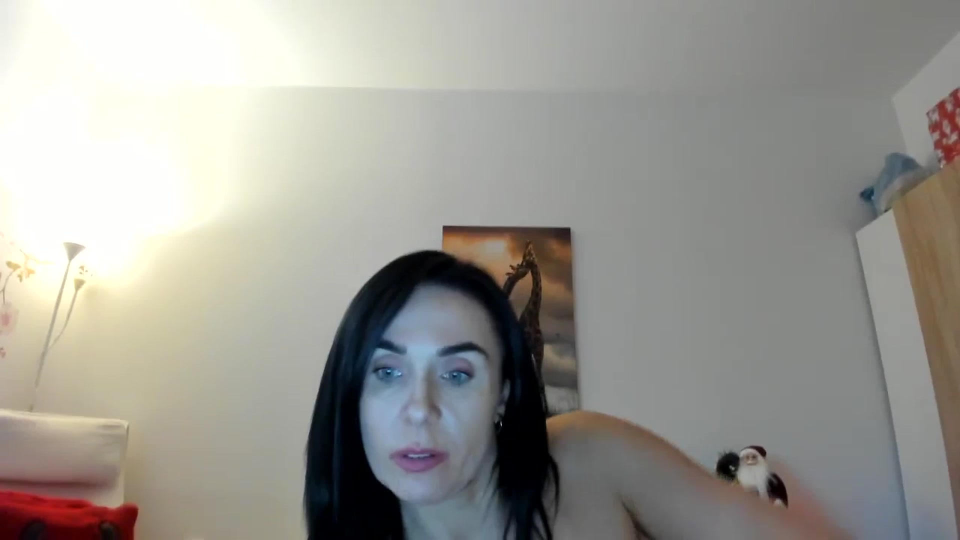 Gallery image thumbnail from Saandruskaa's myfreecams stream on, 12/21/2023, 13:20 image 9 of 20