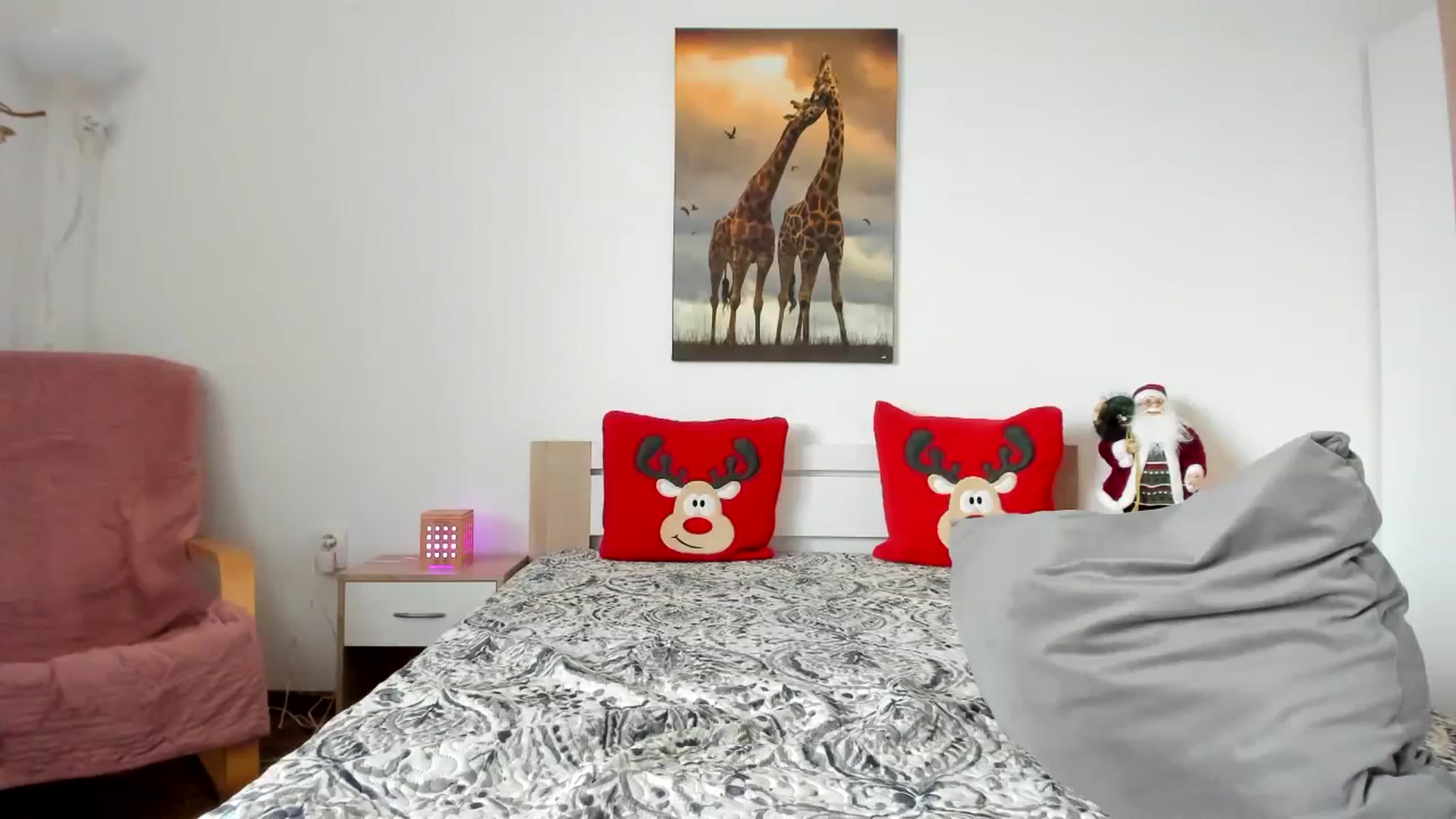 Gallery image thumbnail from Saandruskaa's myfreecams stream on, 12/24/2023, 12:33 image 19 of 20