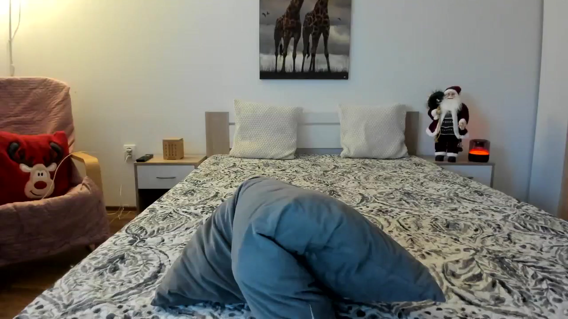 Gallery image thumbnail from Saandruskaa's myfreecams stream on, 12/25/2023, 14:41 image 13 of 20